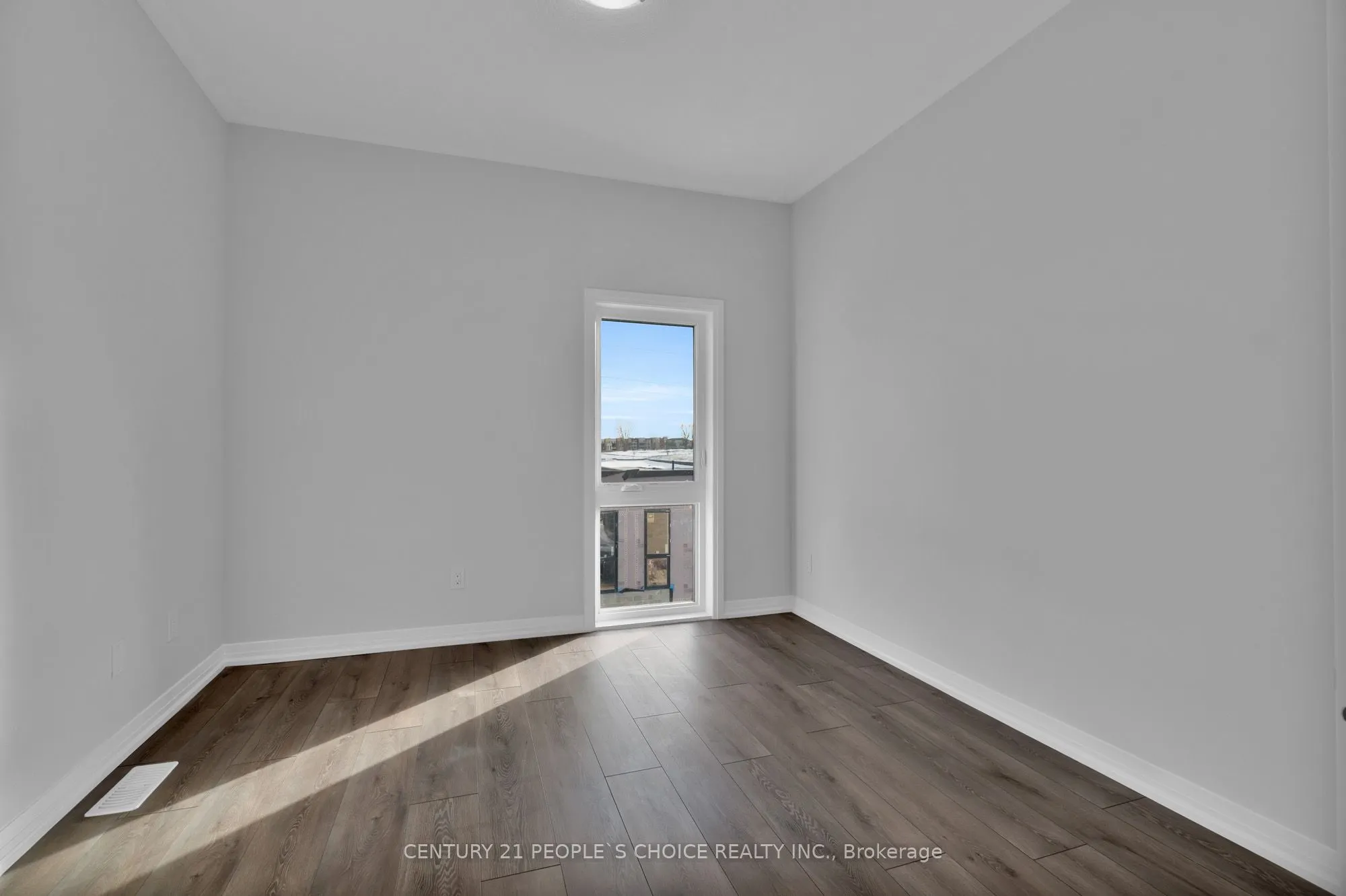 261 Woodbine Avenue, #76