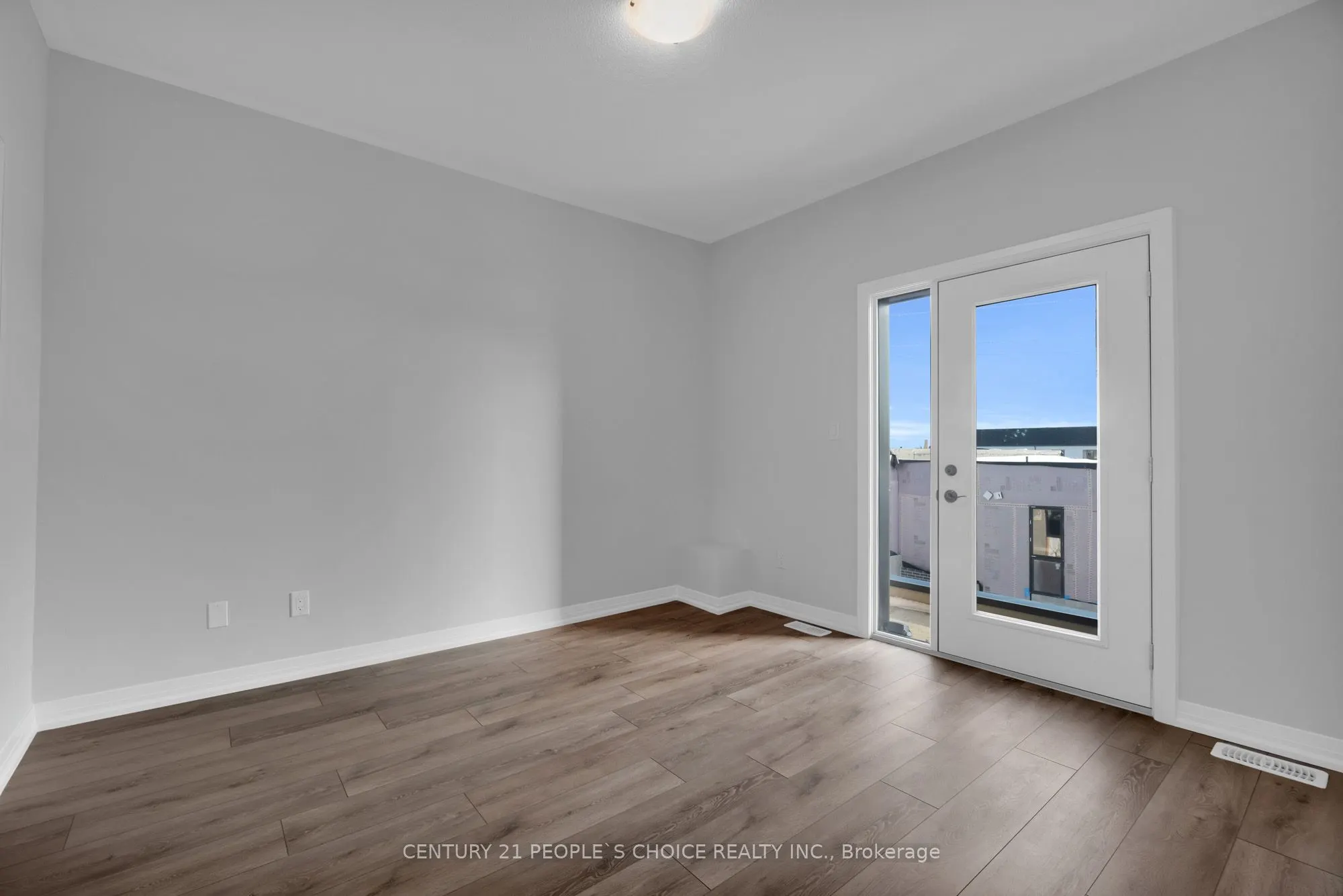 261 Woodbine Avenue, #76