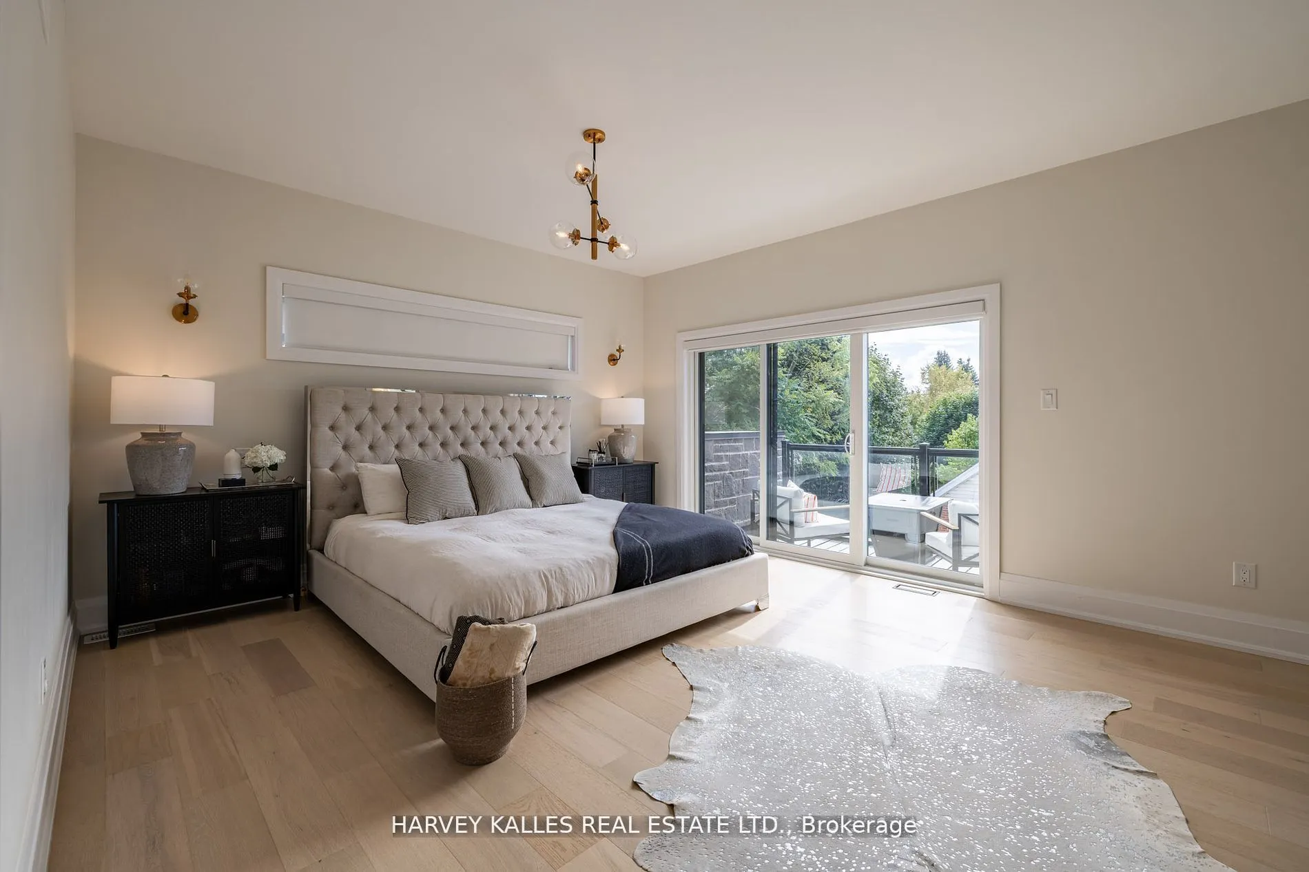121 Fiddlers Green Road, #1