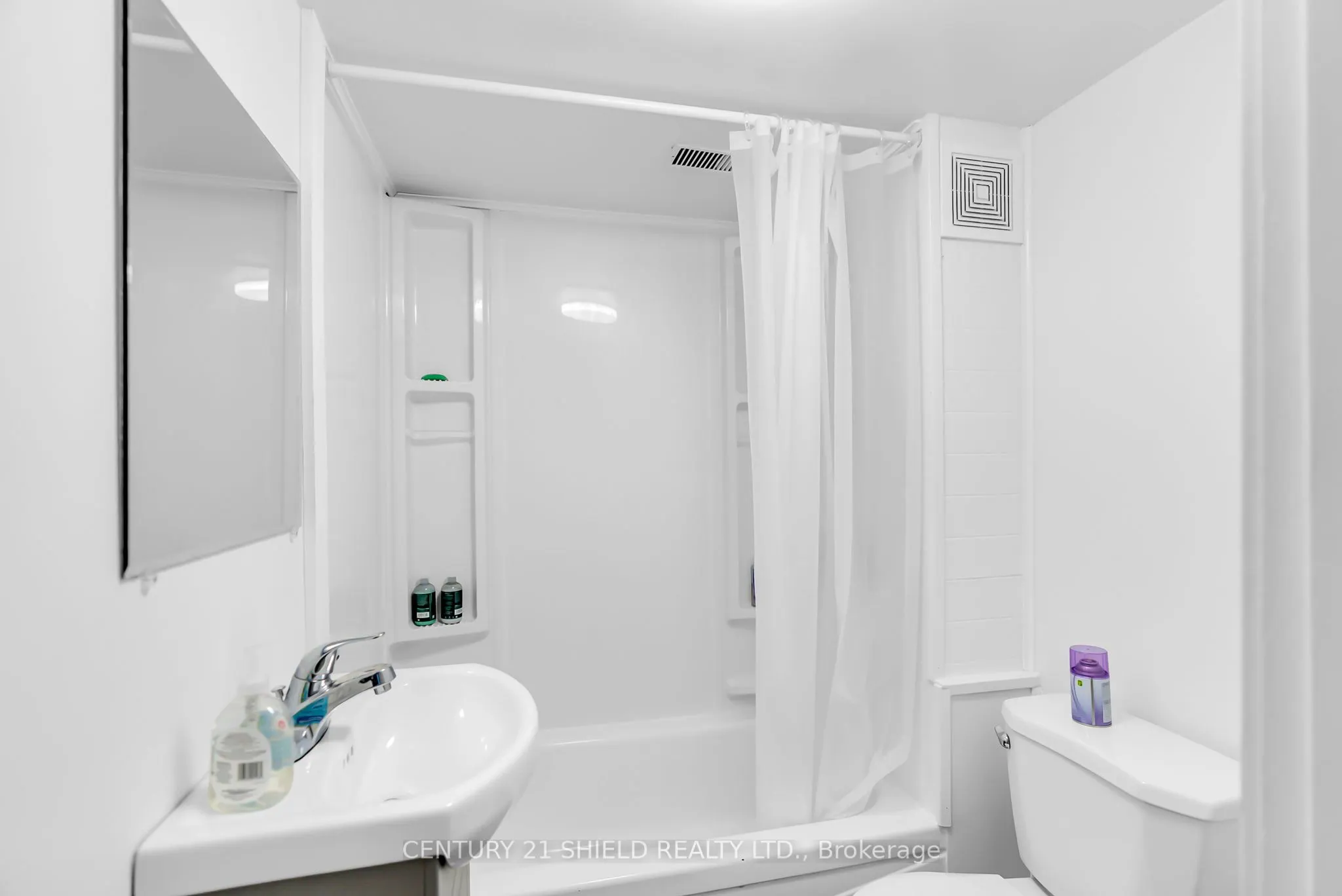 607 first Street E