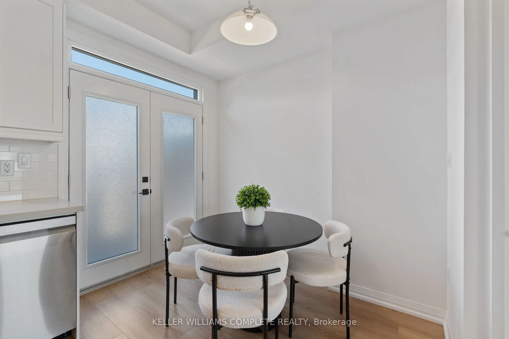 55 TOM BROWN Drive, #61