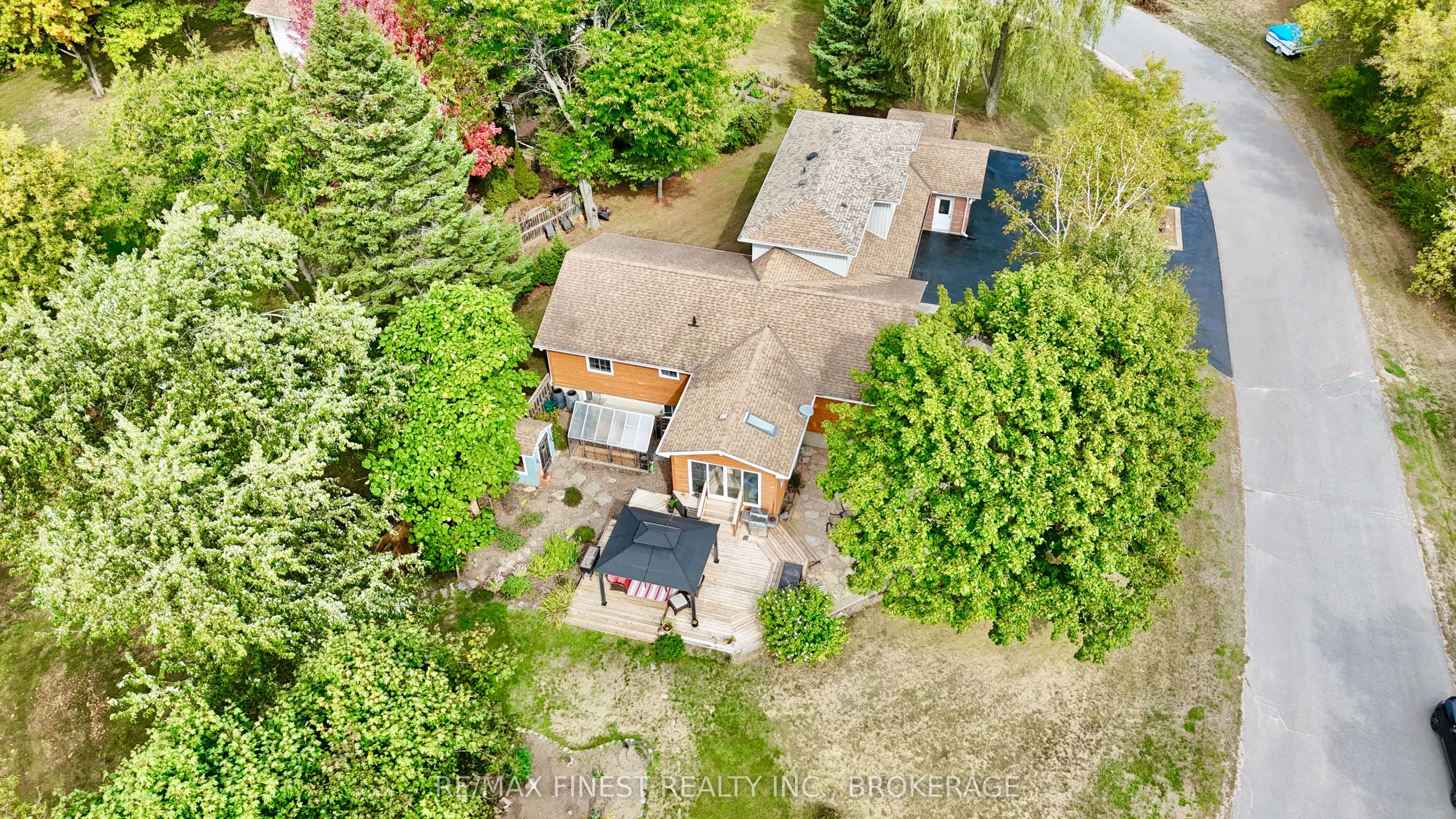 939 Ellen Avenue