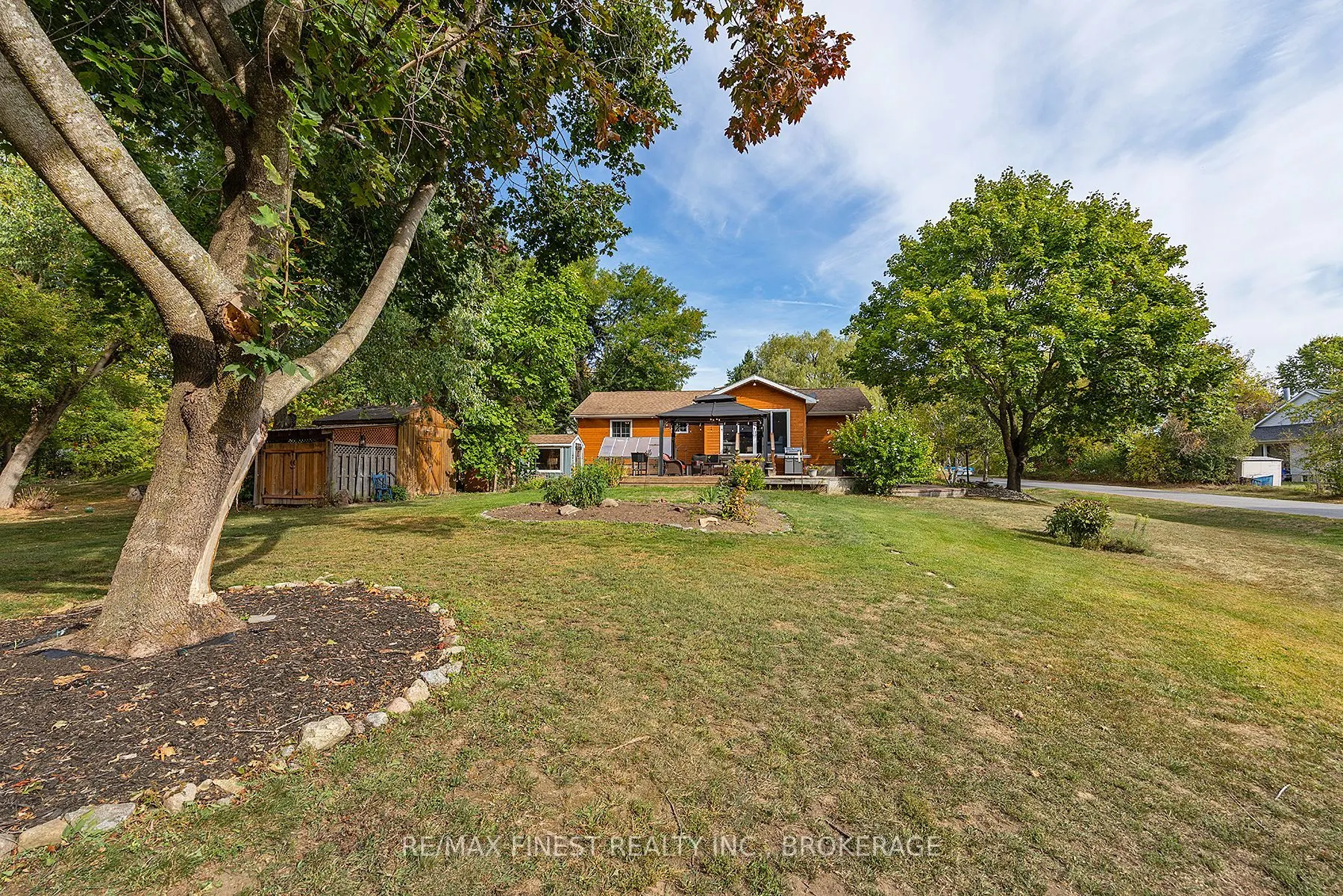 939 Ellen Avenue