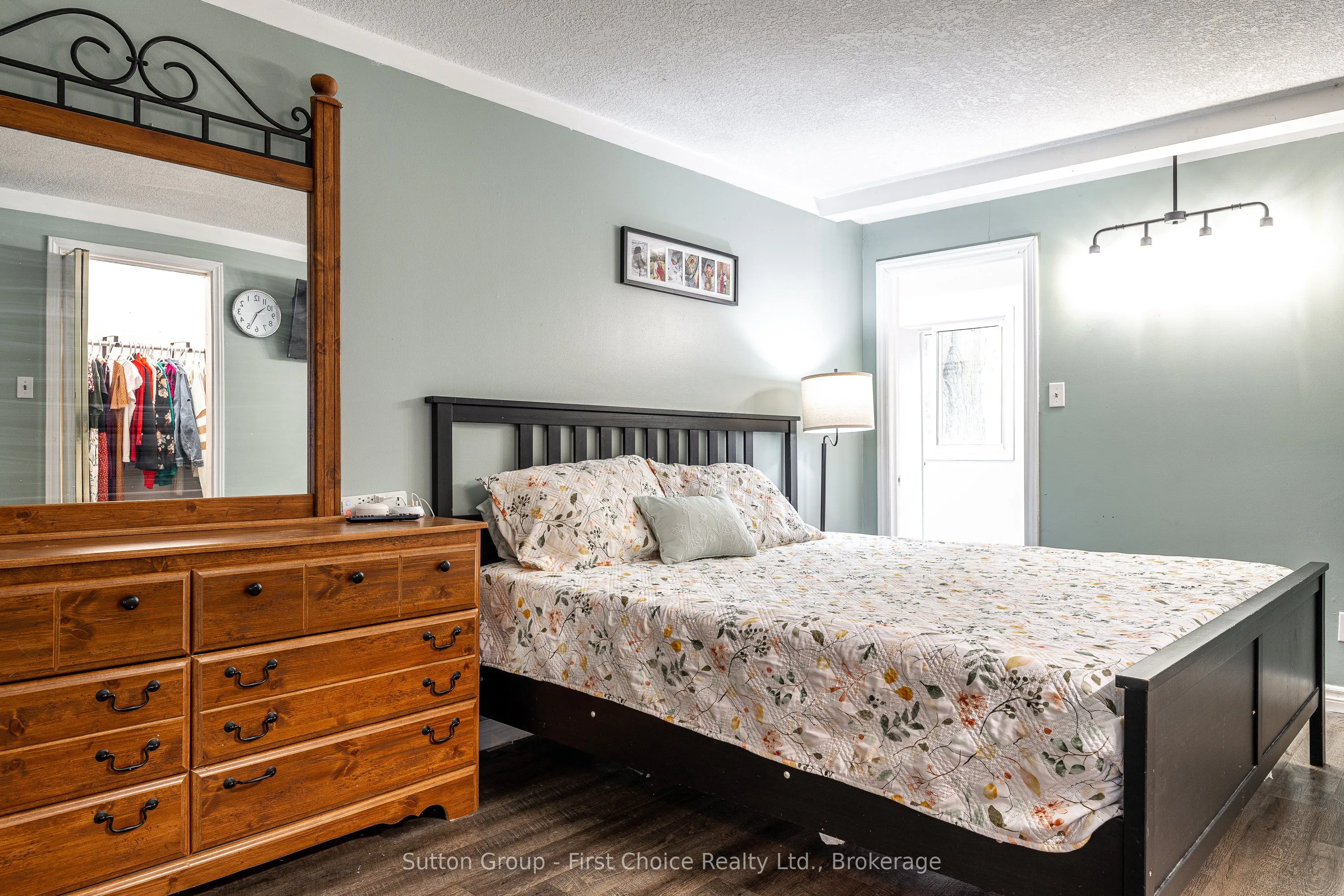 6933 Perth County Road 121 Road