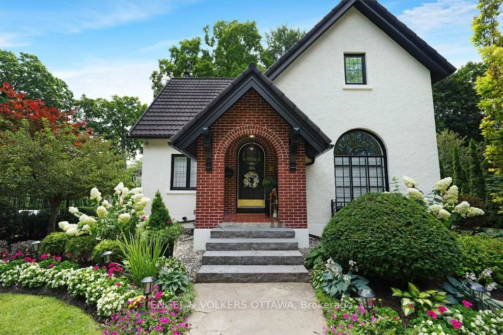 386 Ashbury Road