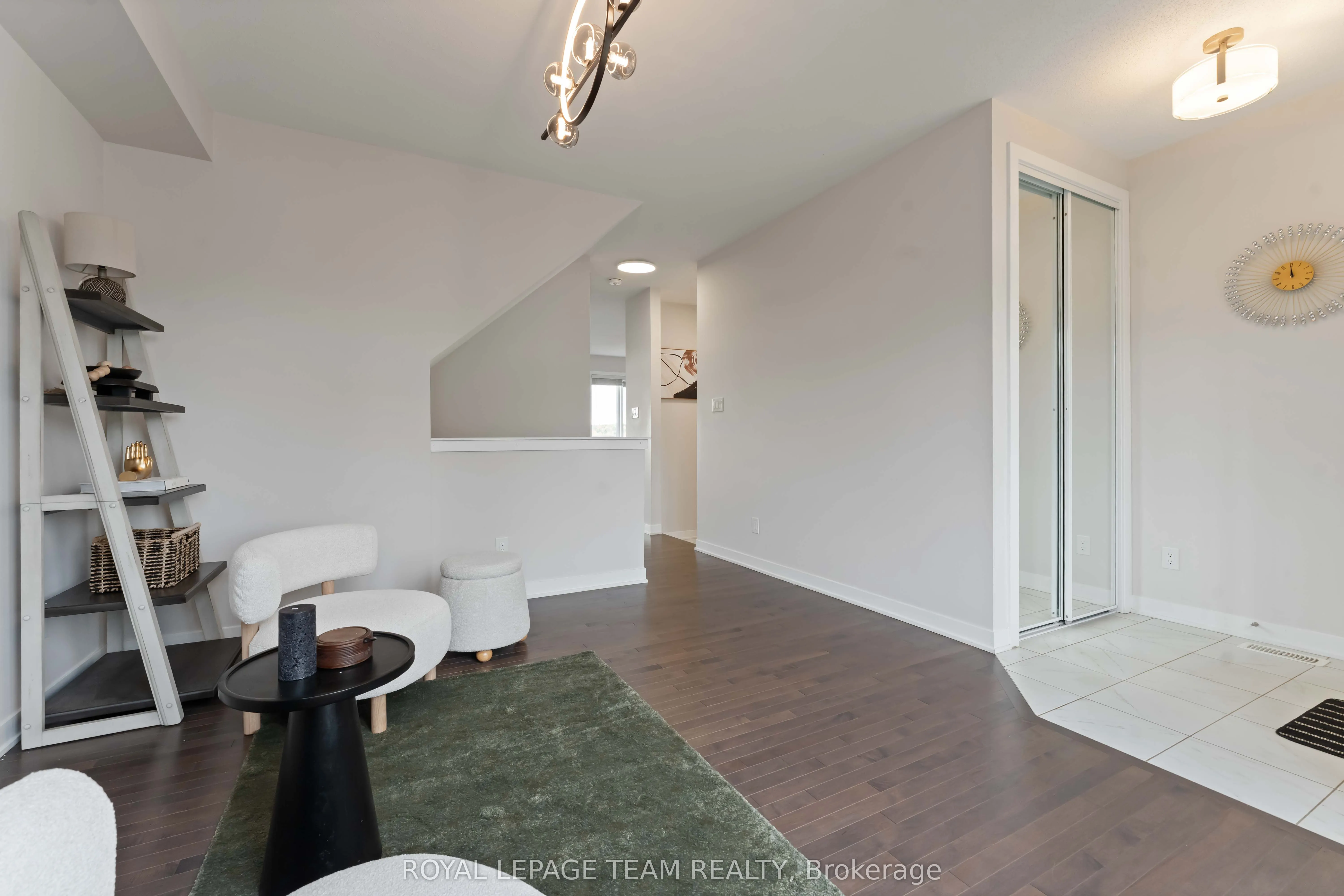 3040 Travertine Way