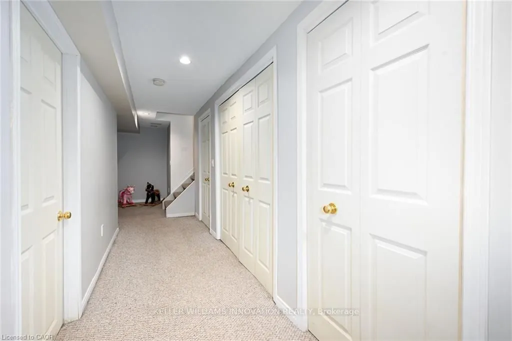 8 Buss Court