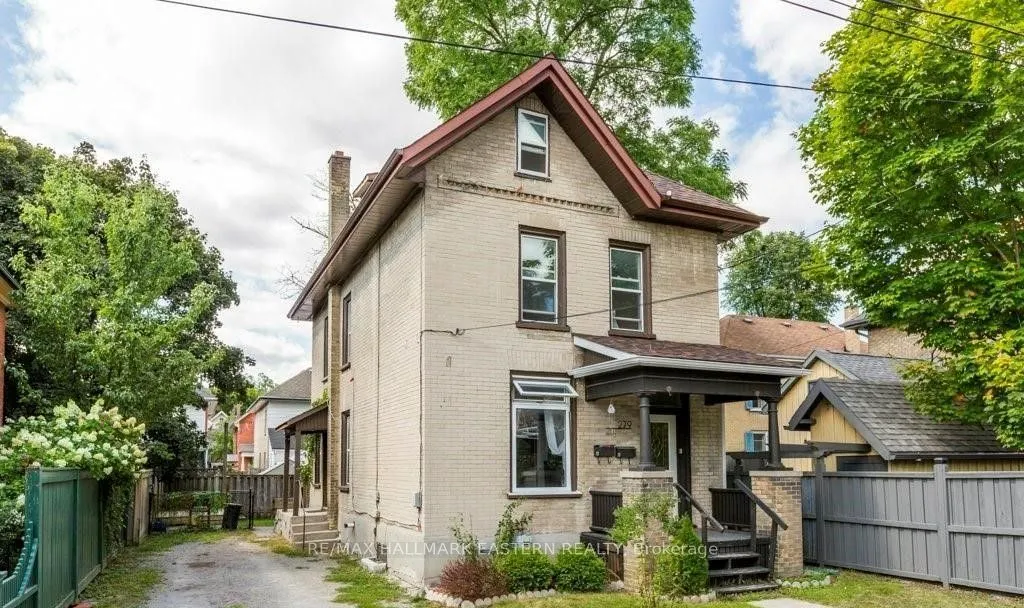 279 William Street, #Upper