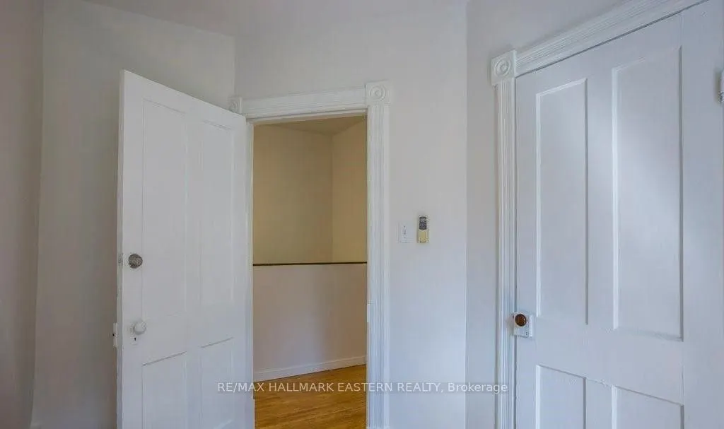 279 William Street, #Upper