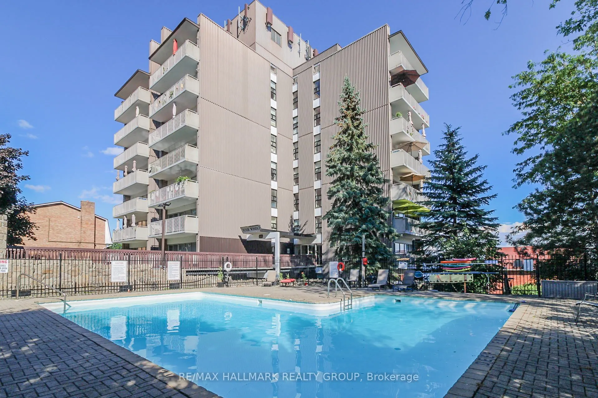 109 King Street E, #902