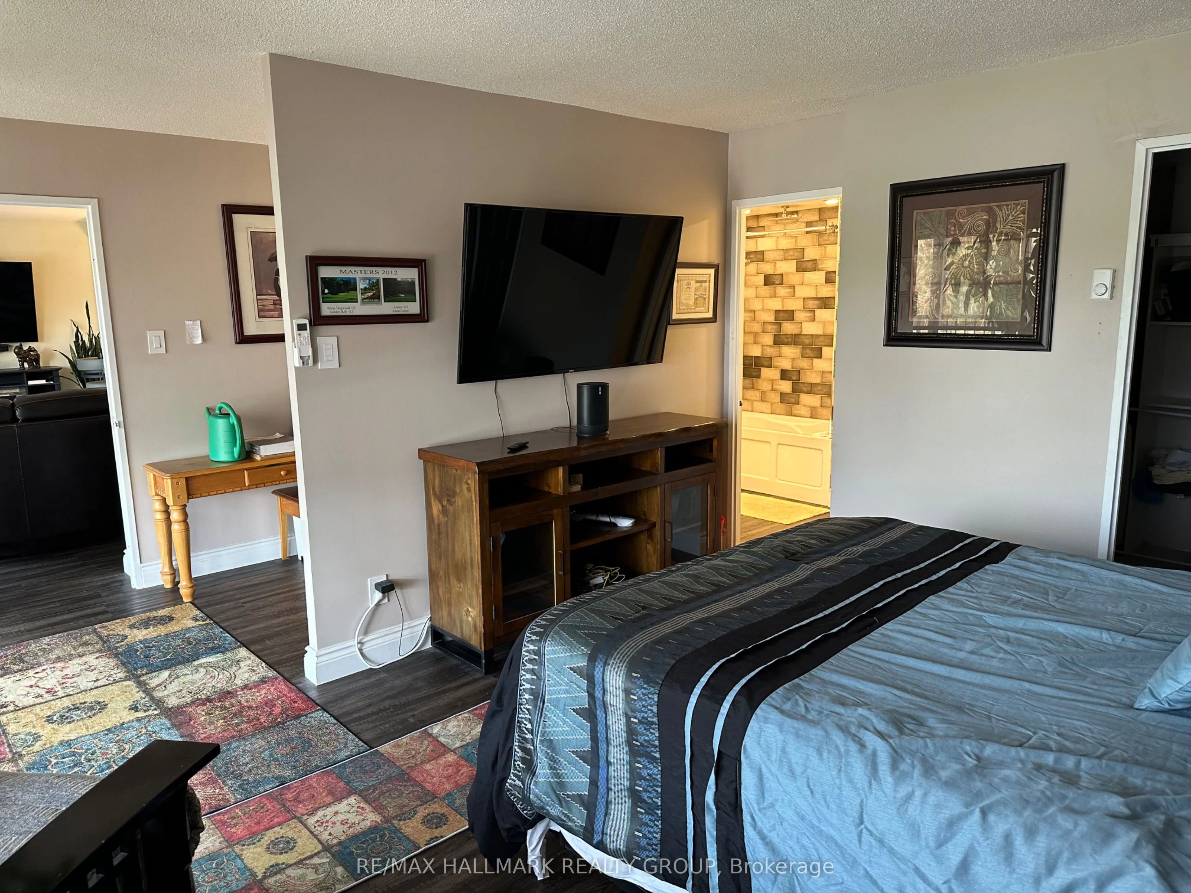 109 King Street E, #902