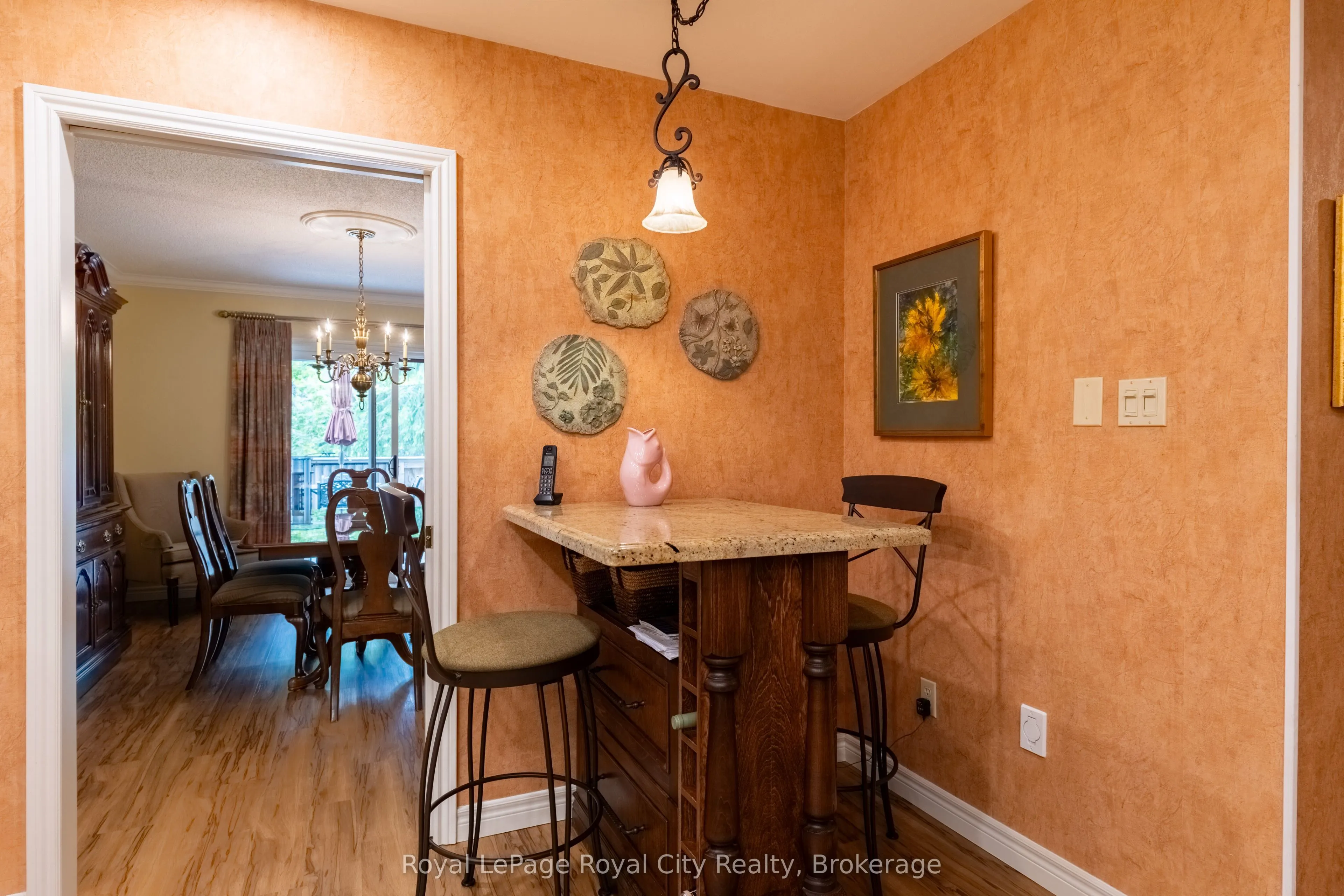 121 Waterloo Avenue, #101
