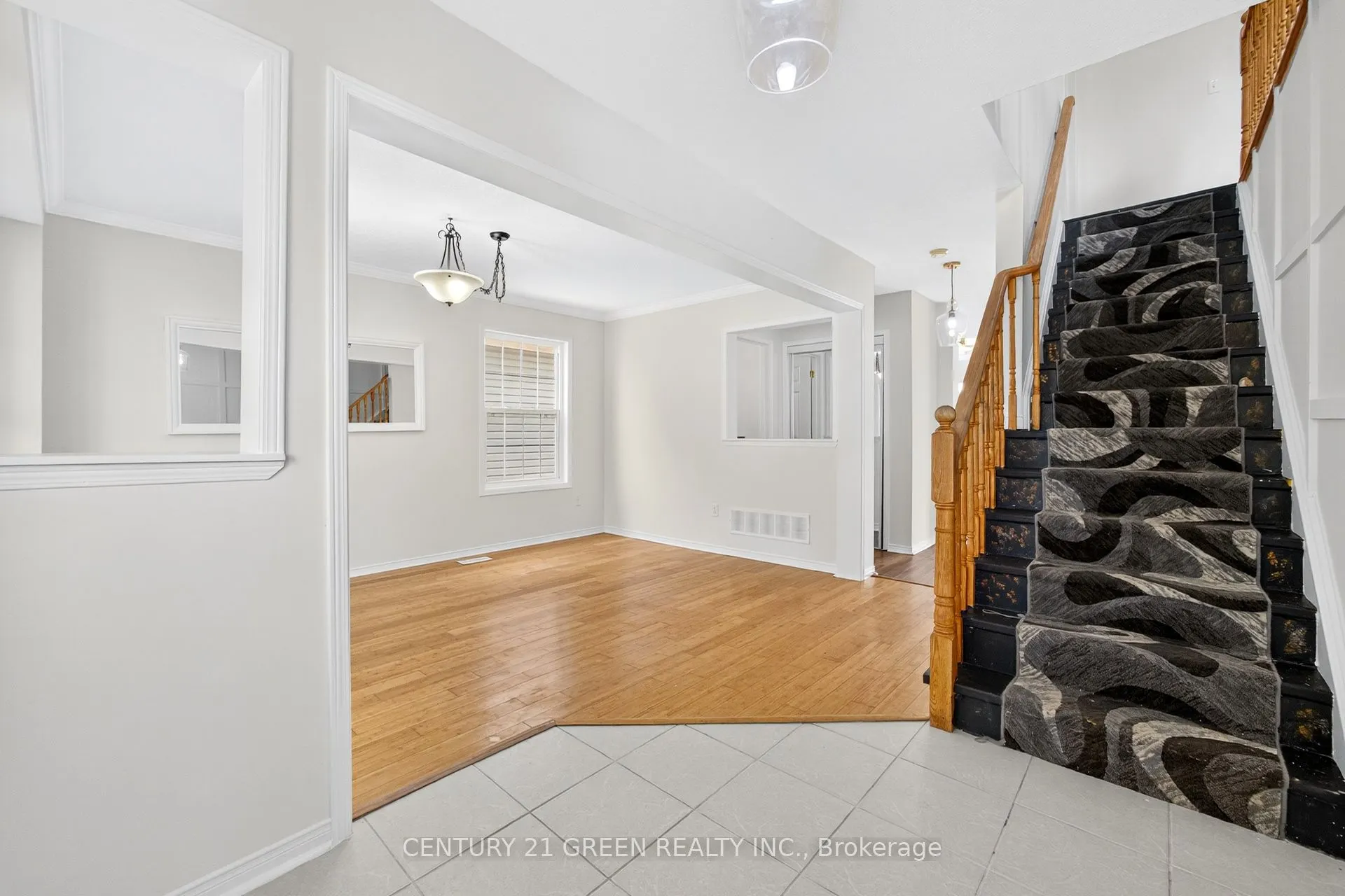 110 Hunter Way