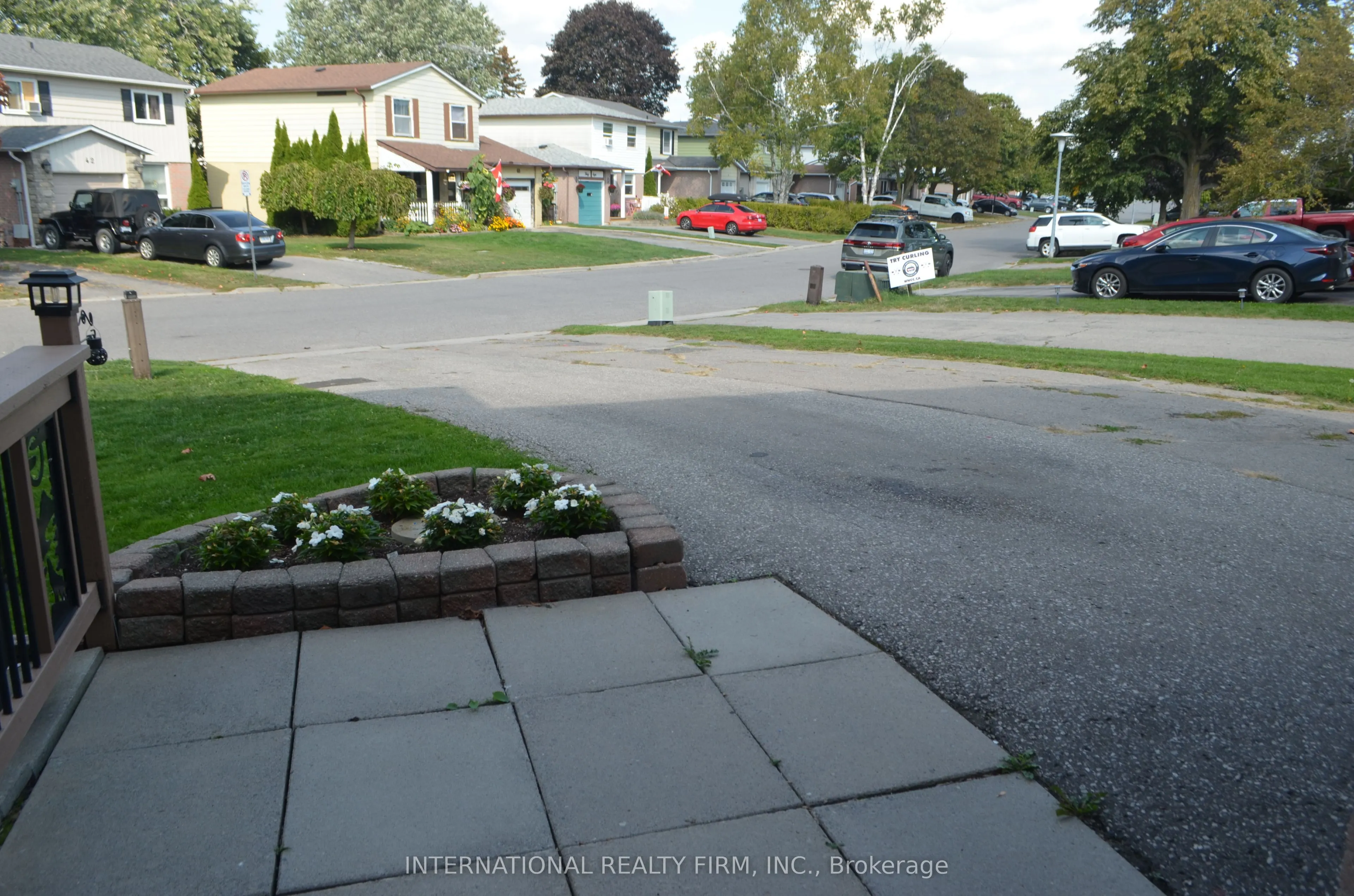 51 Peacock Boulevard