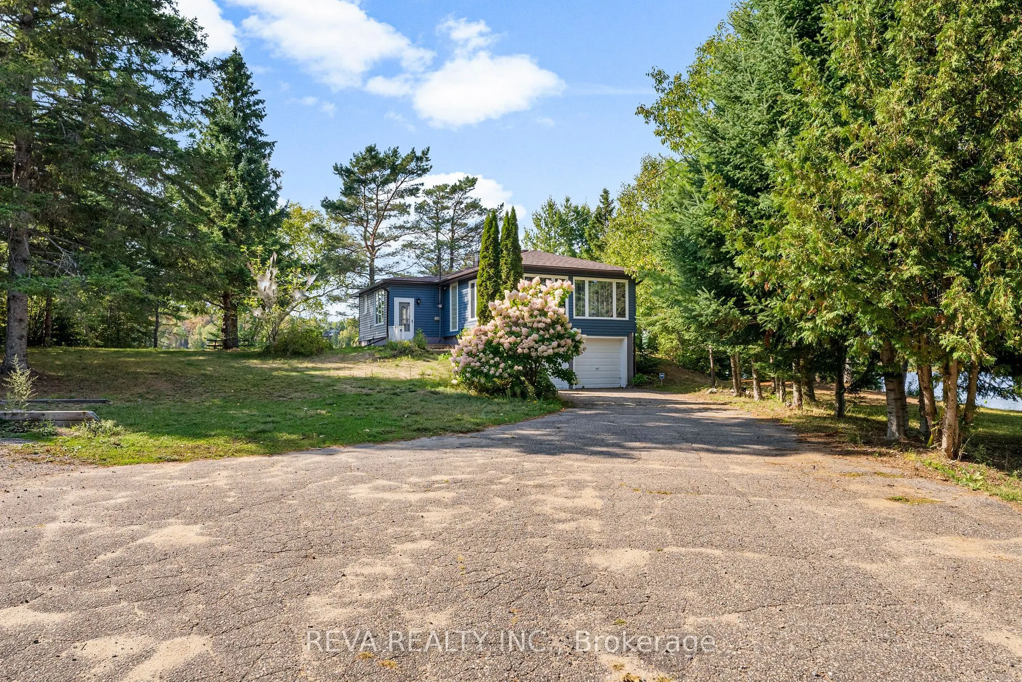 32 Lake View Lane