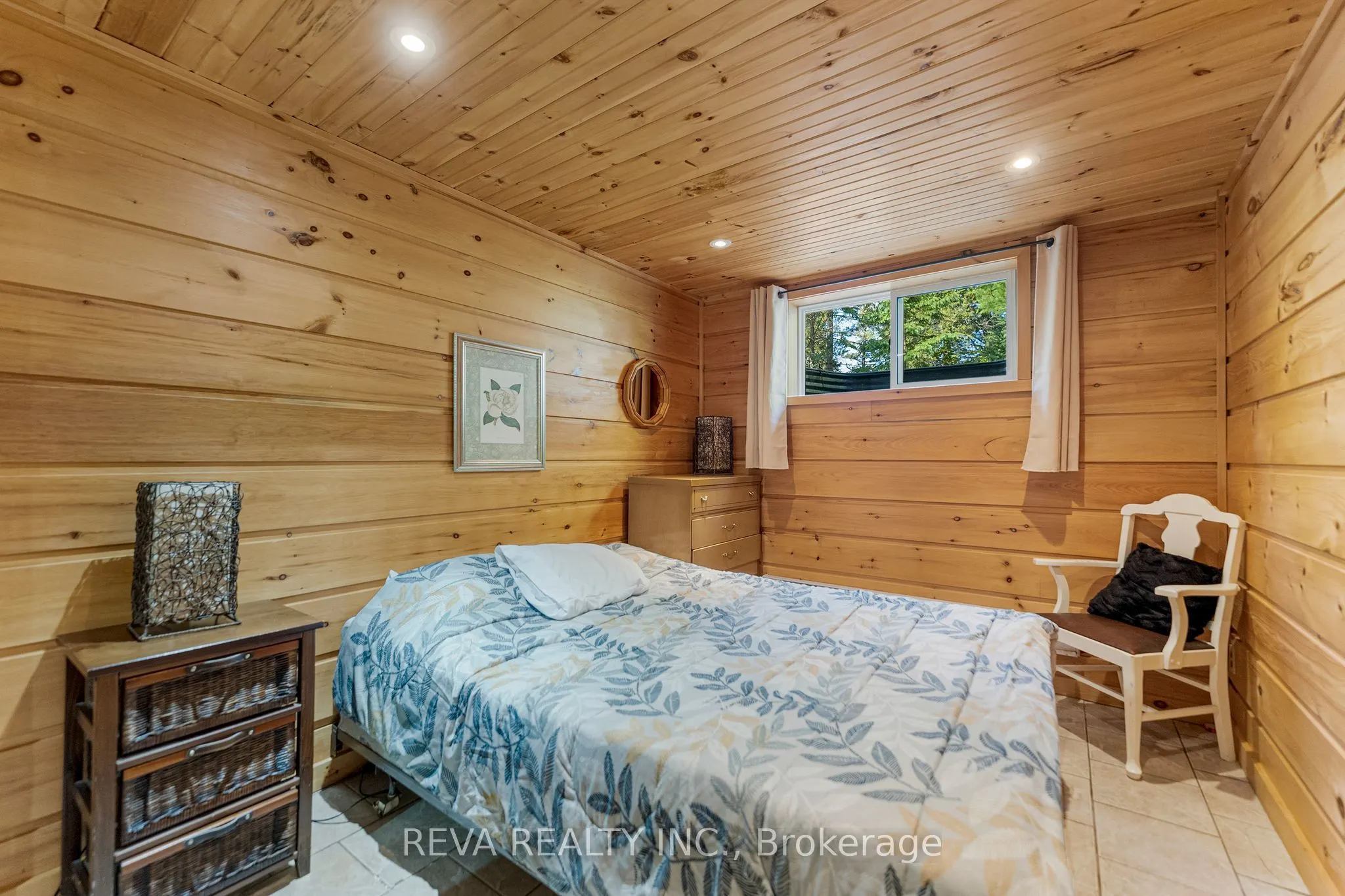 32 Lake View Lane