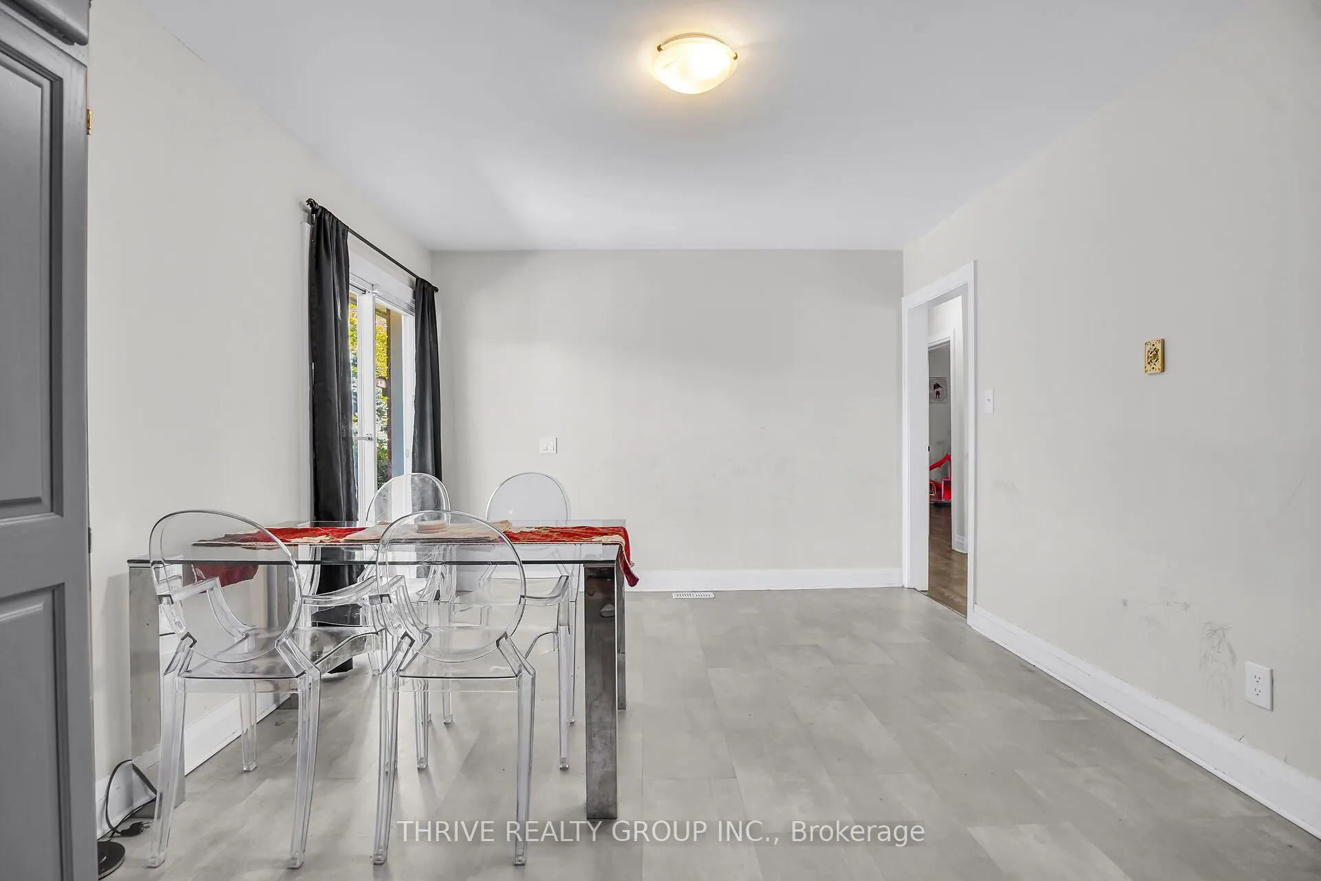 425 Riverside Drive