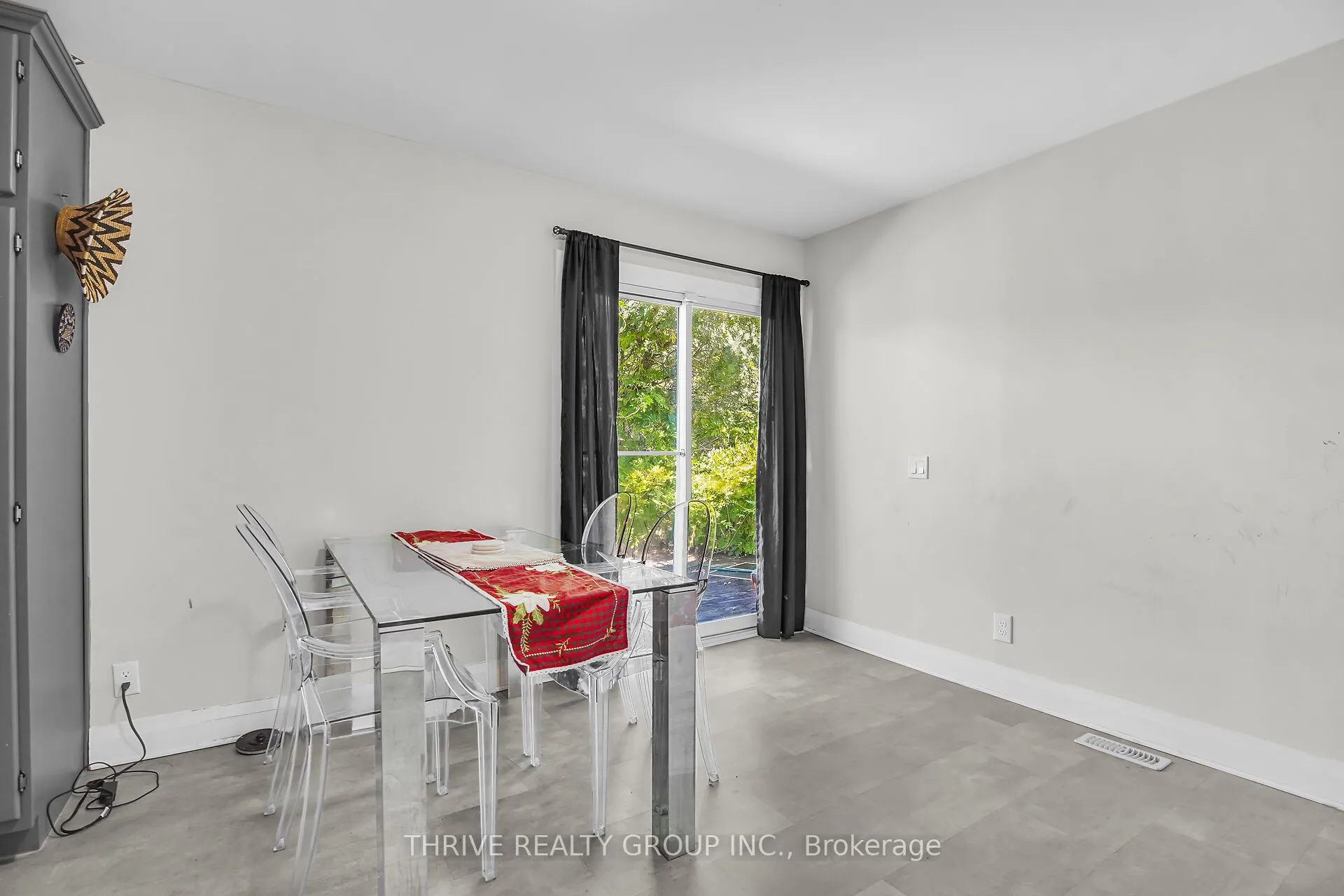 425 Riverside Drive