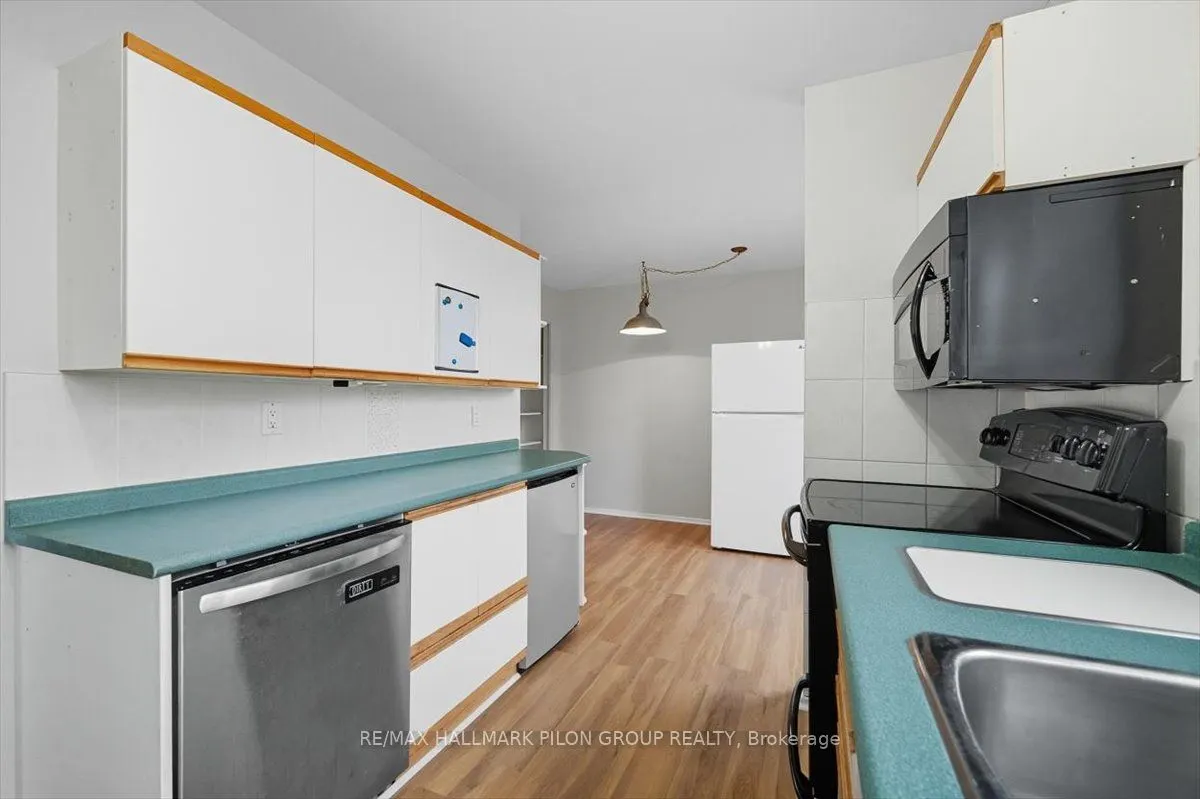 1900 Marquis Avenue, #22