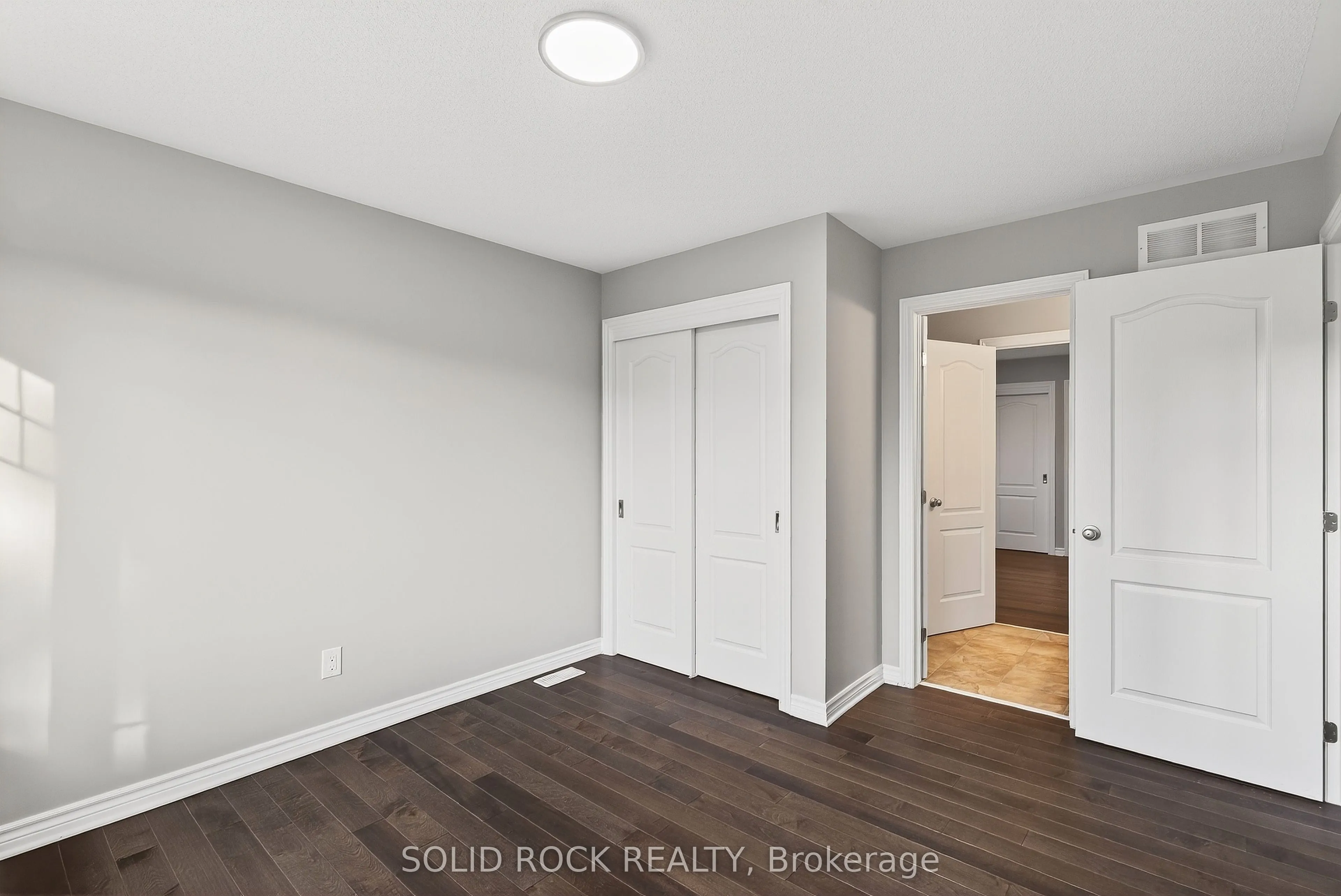 520 Elm Park Avenue
