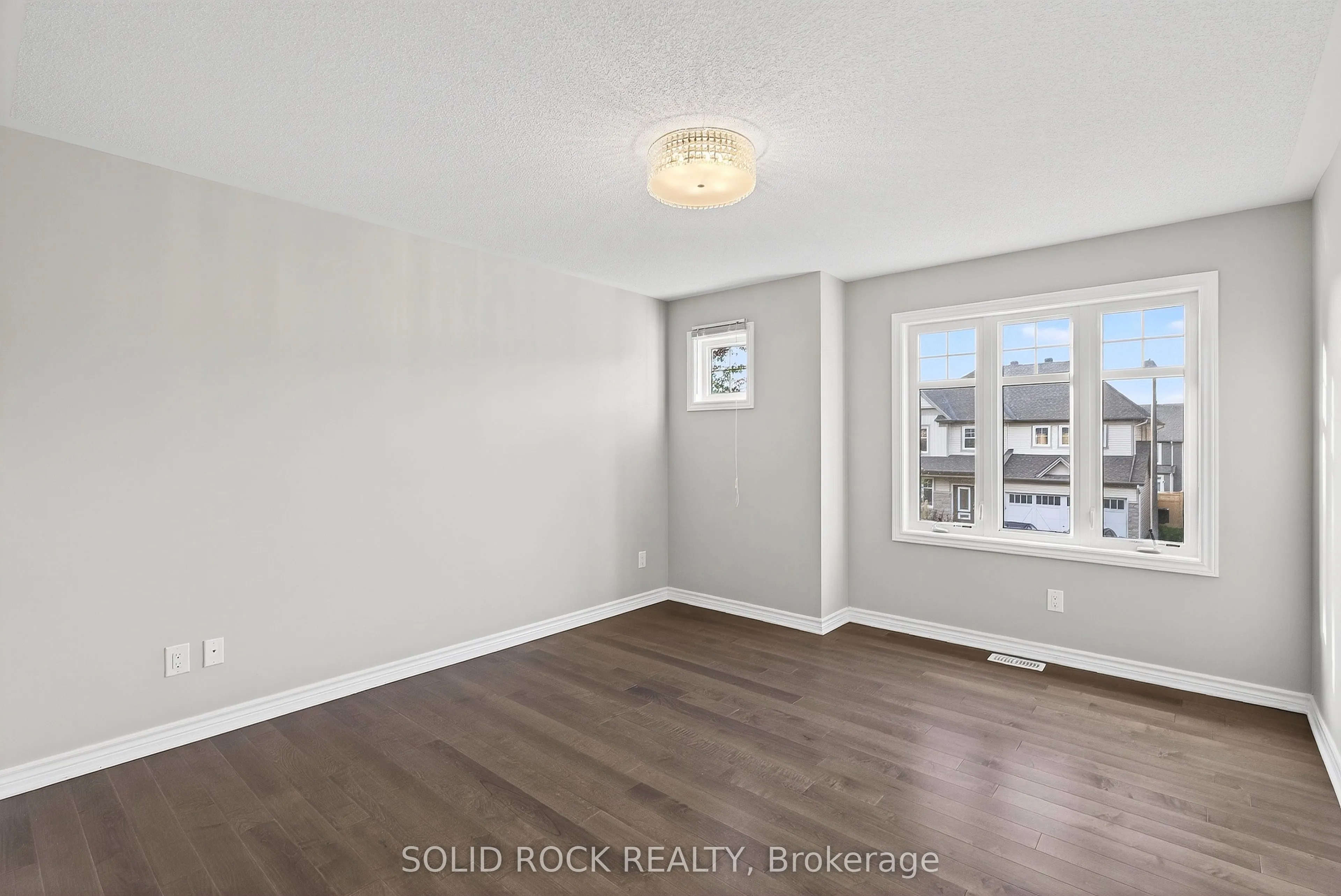 520 Elm Park Avenue