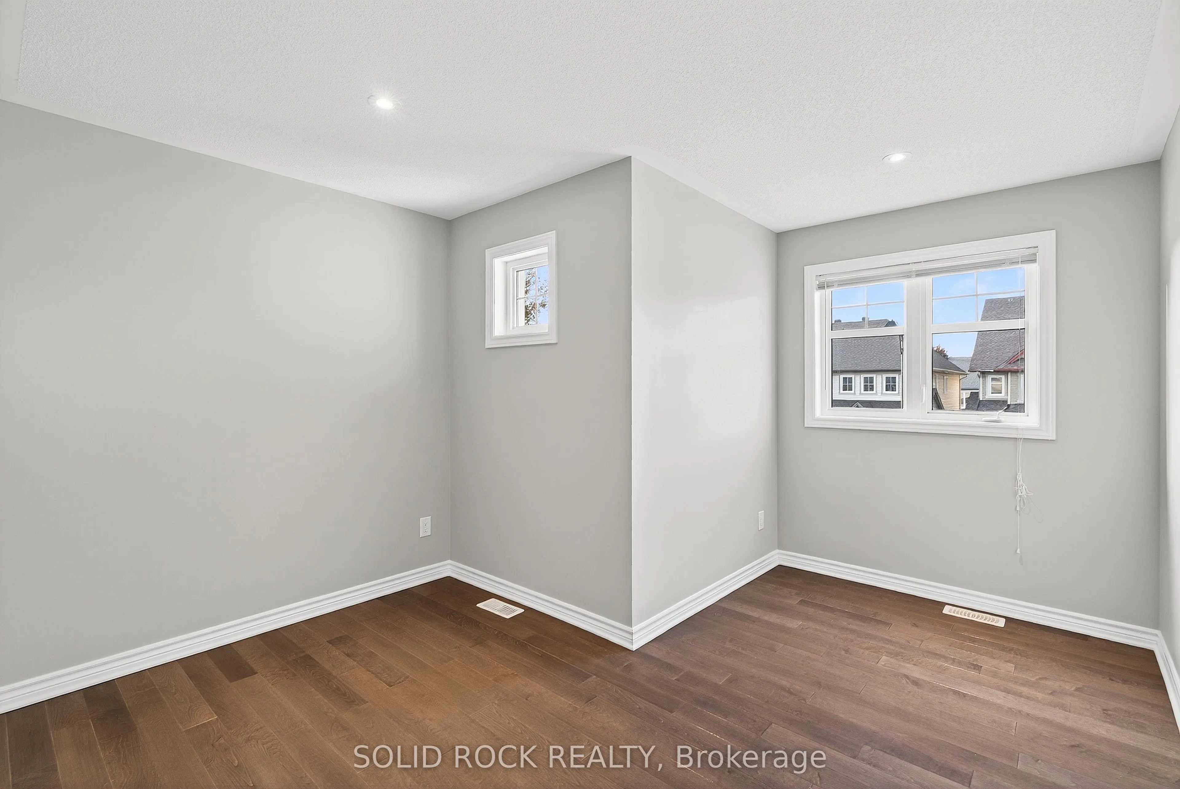520 Elm Park Avenue
