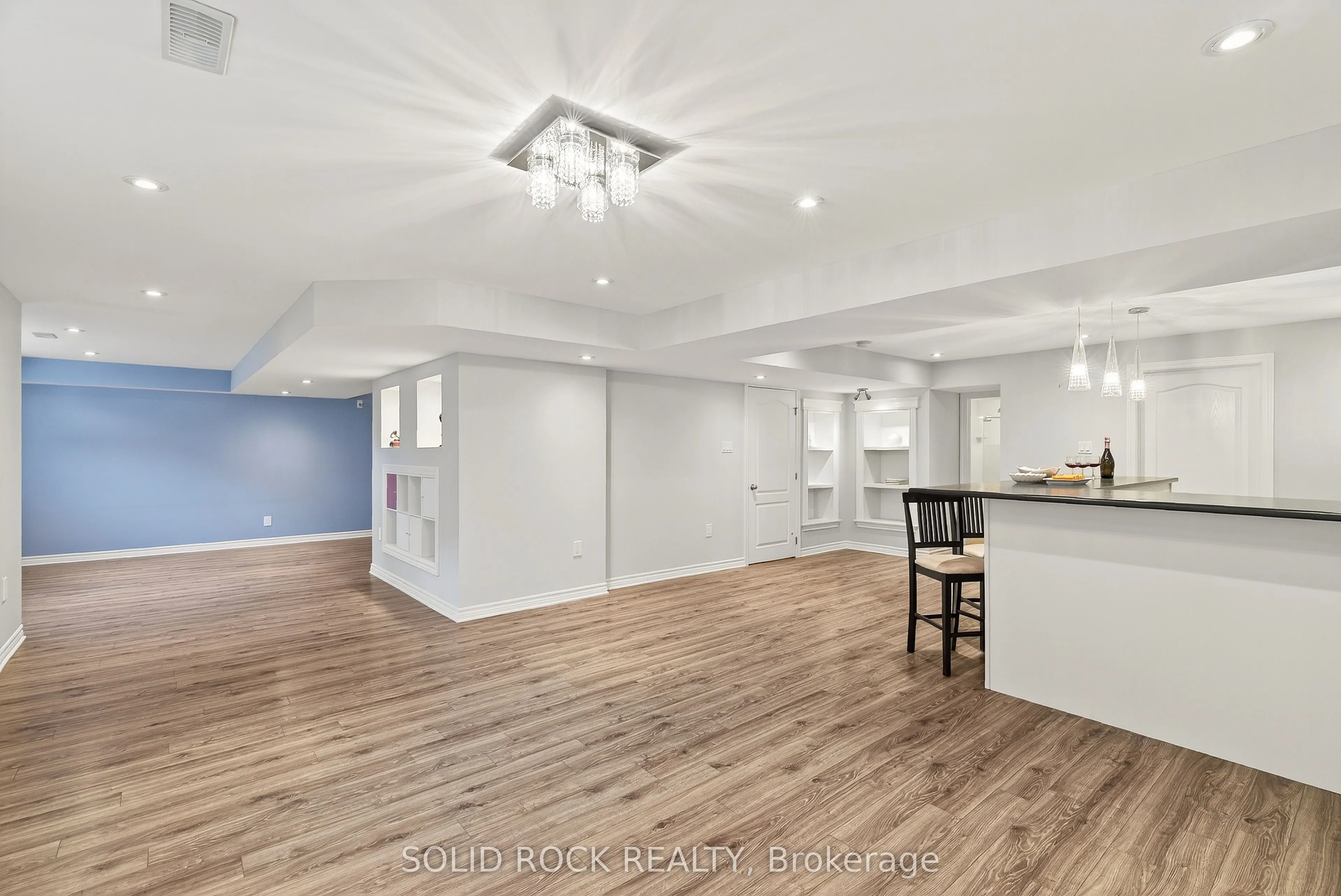 520 Elm Park Avenue