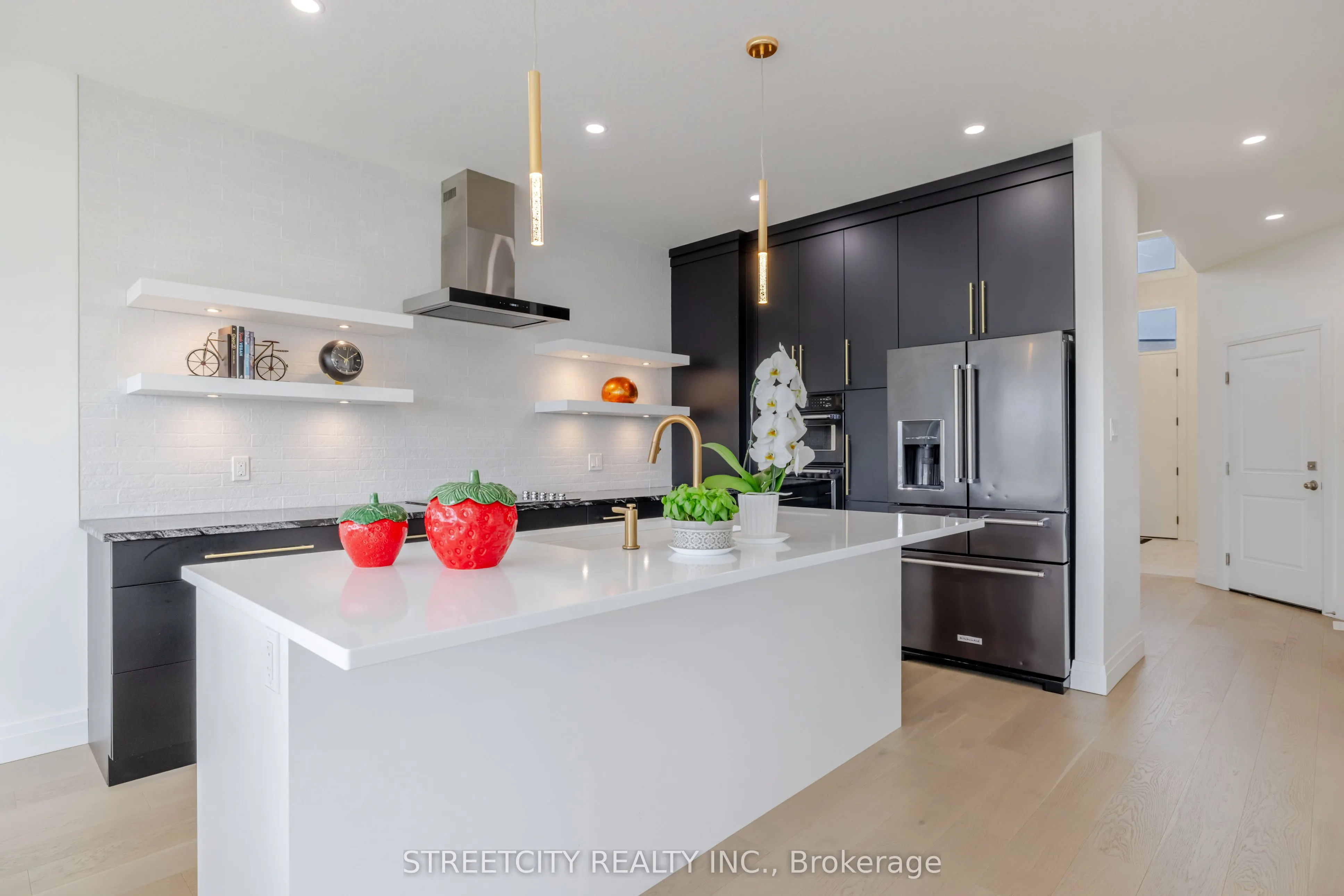 860 Kleinburg Drive