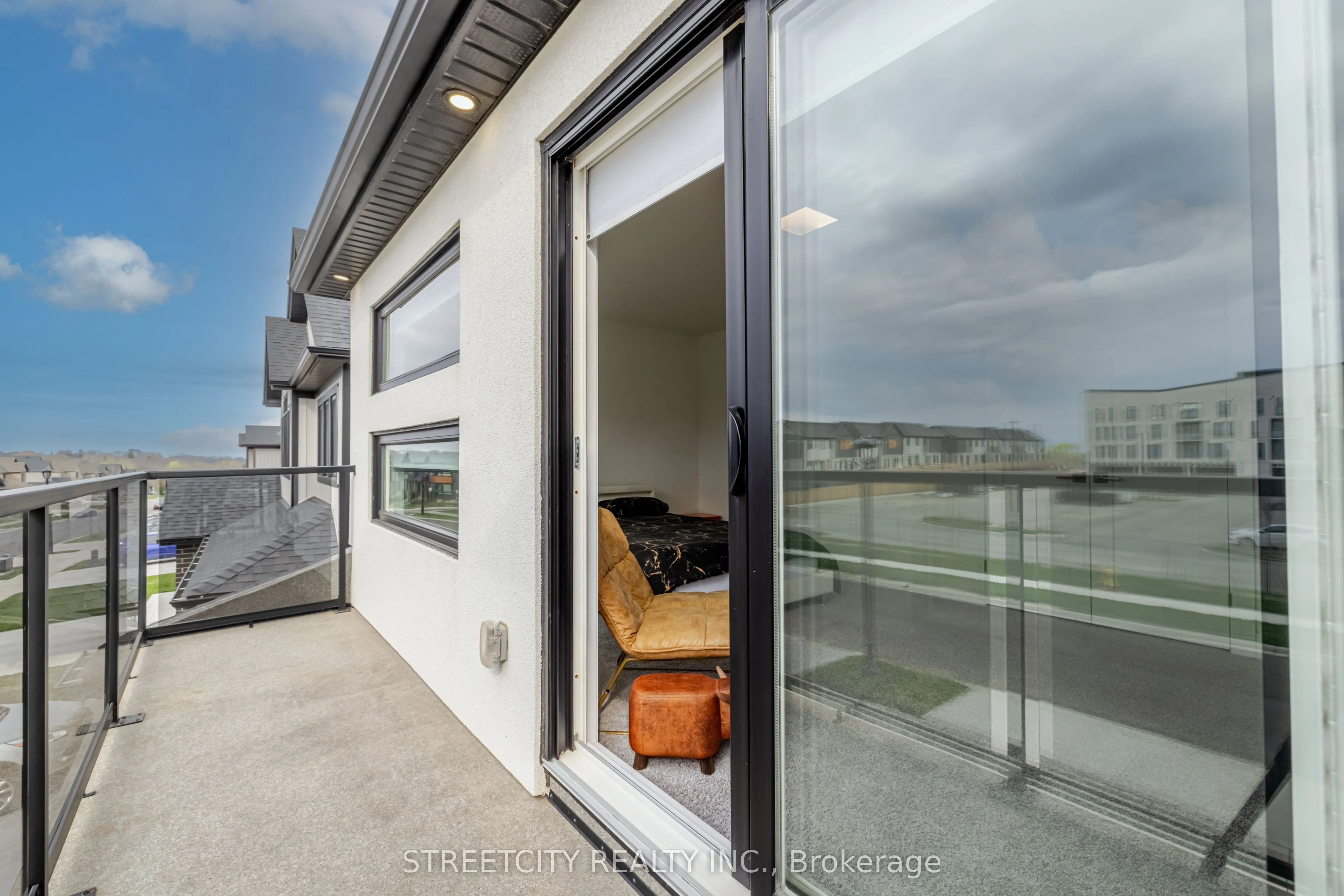 860 Kleinburg Drive