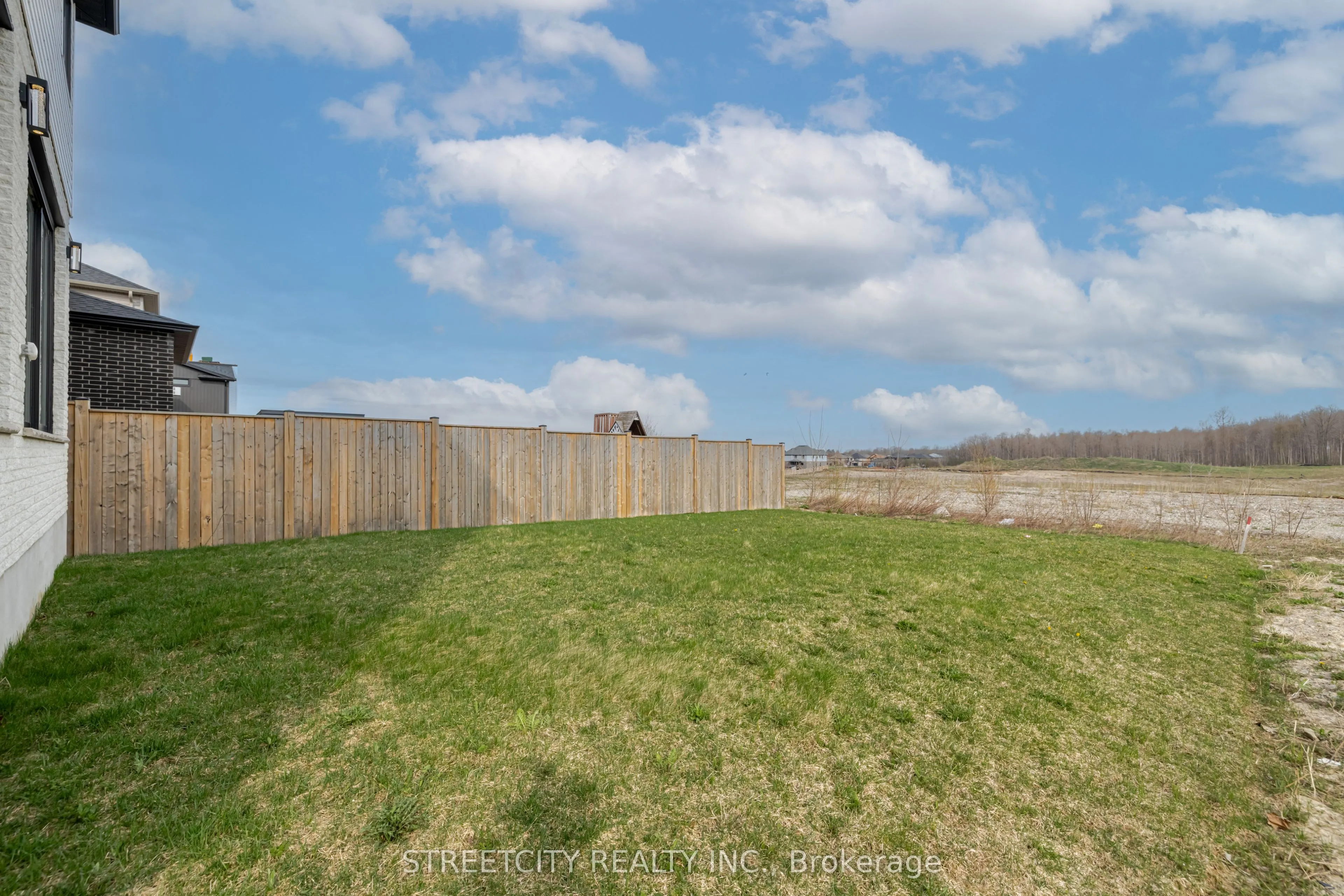 860 Kleinburg Drive