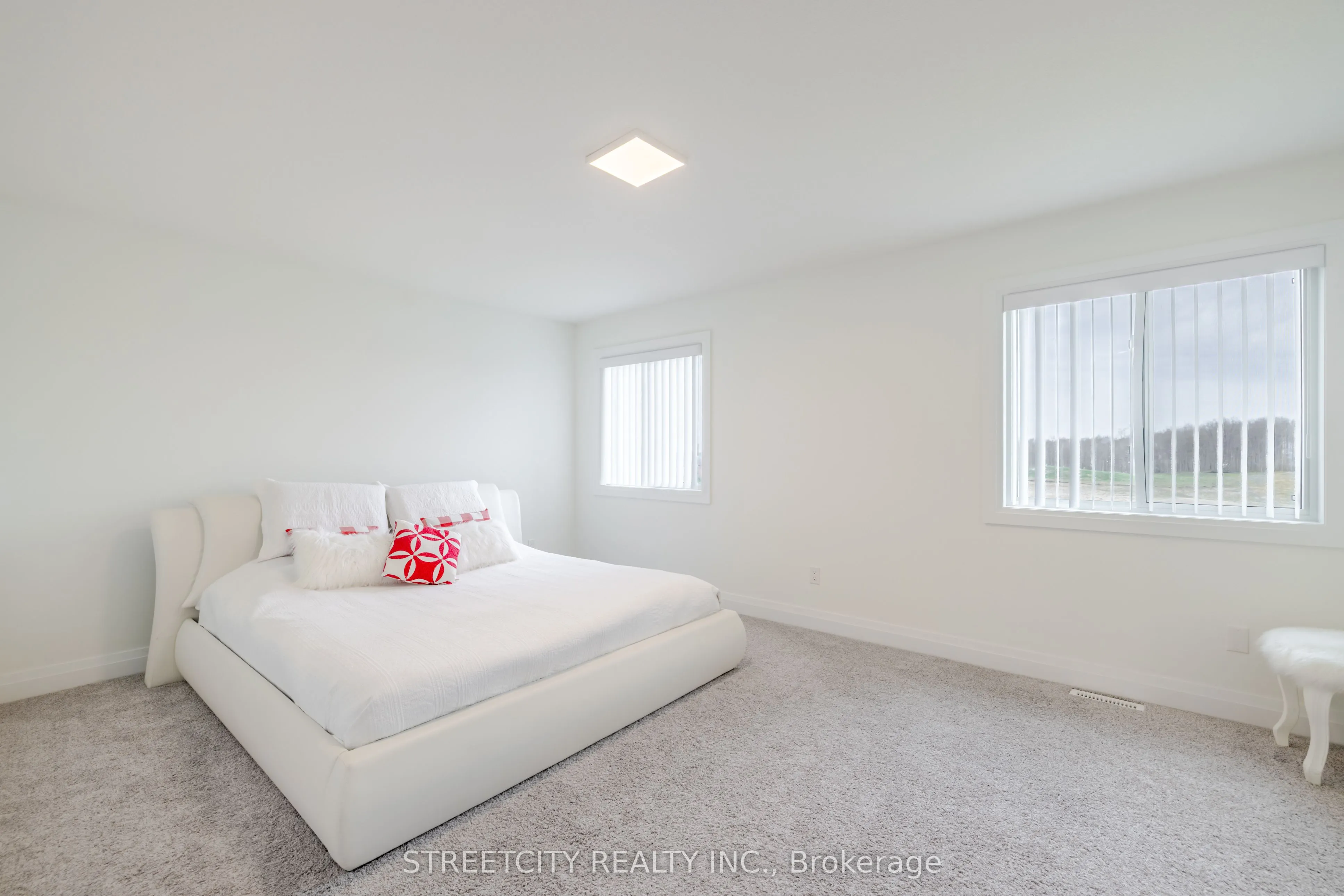 860 Kleinburg Drive