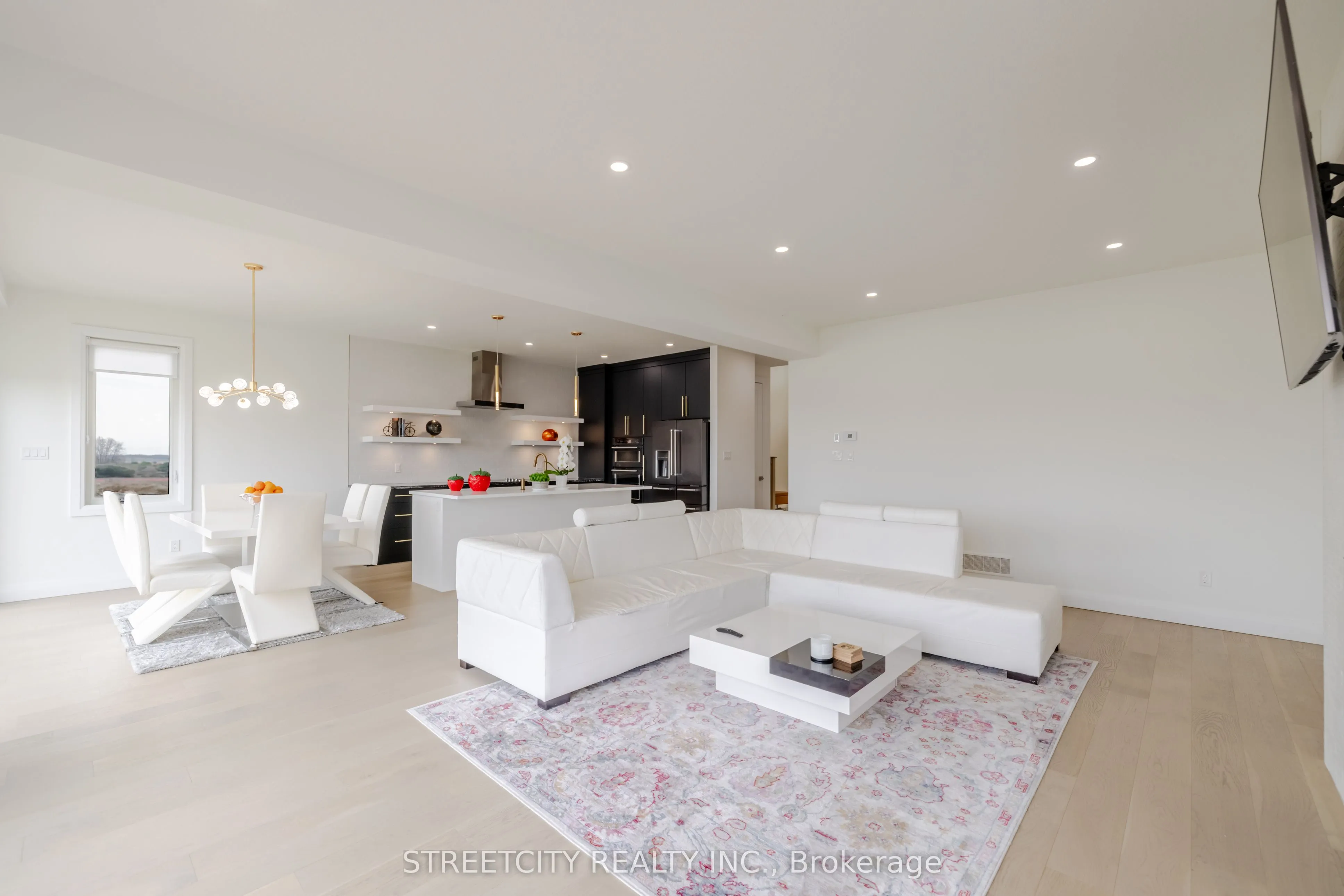 860 Kleinburg Drive