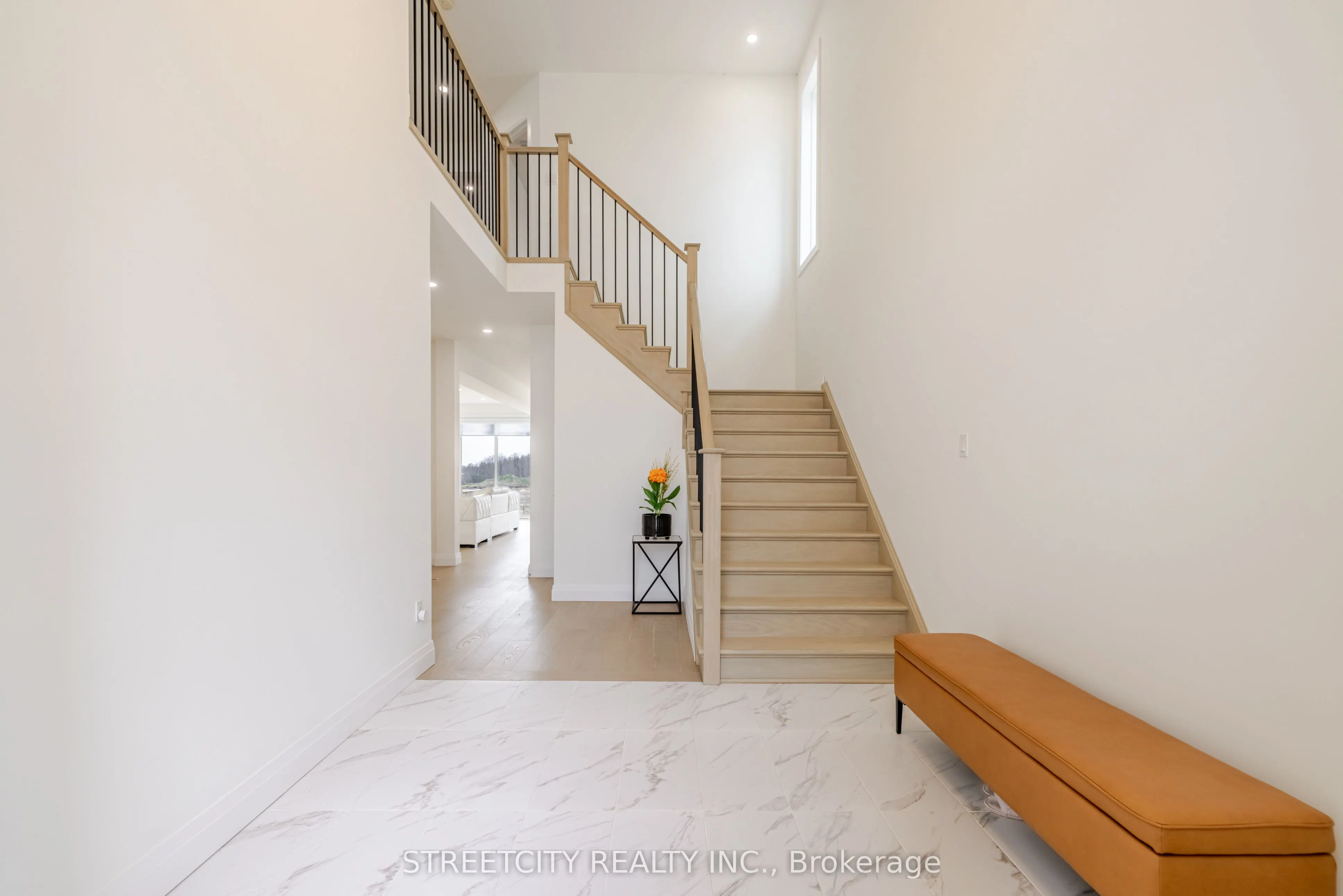 860 Kleinburg Drive