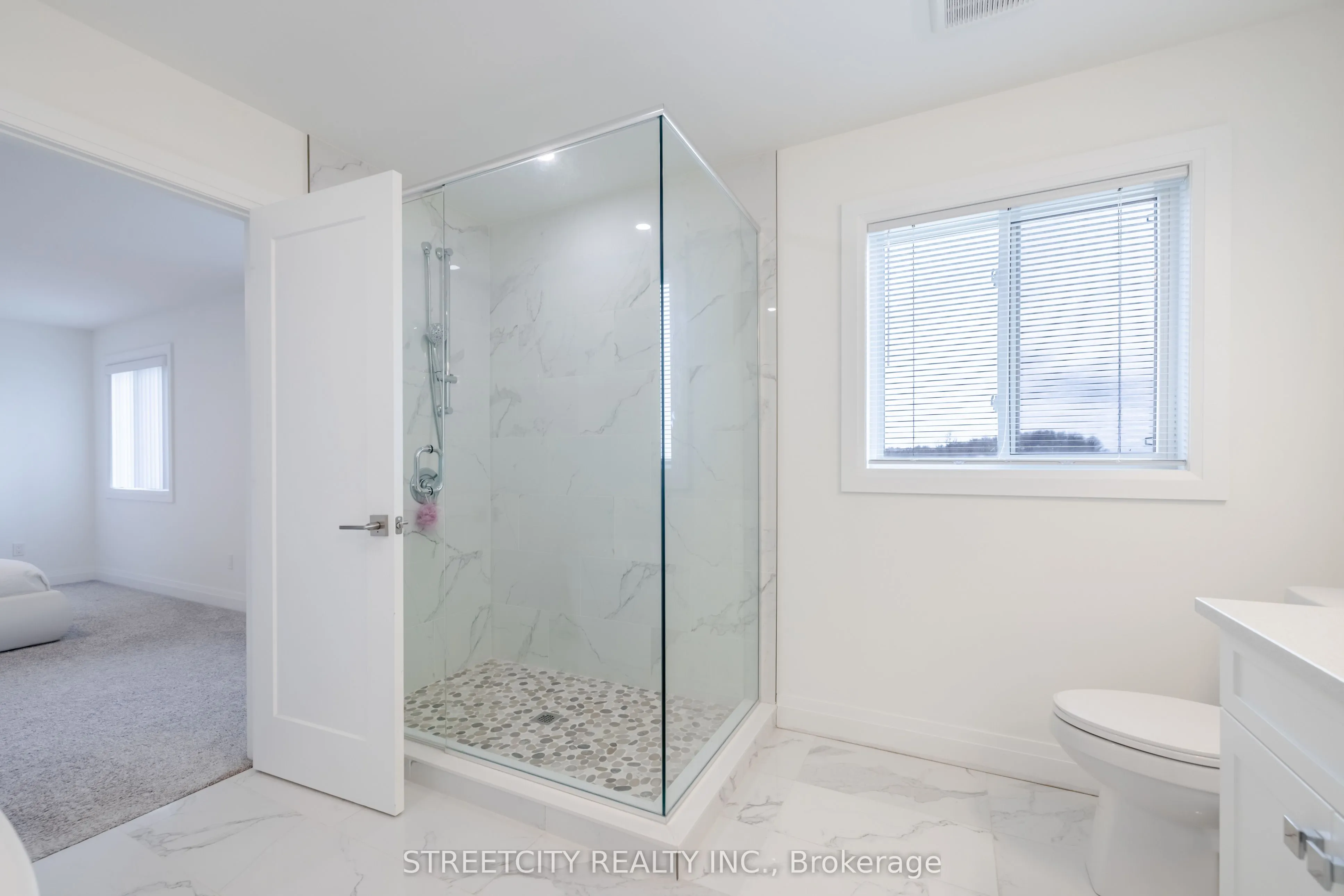 860 Kleinburg Drive