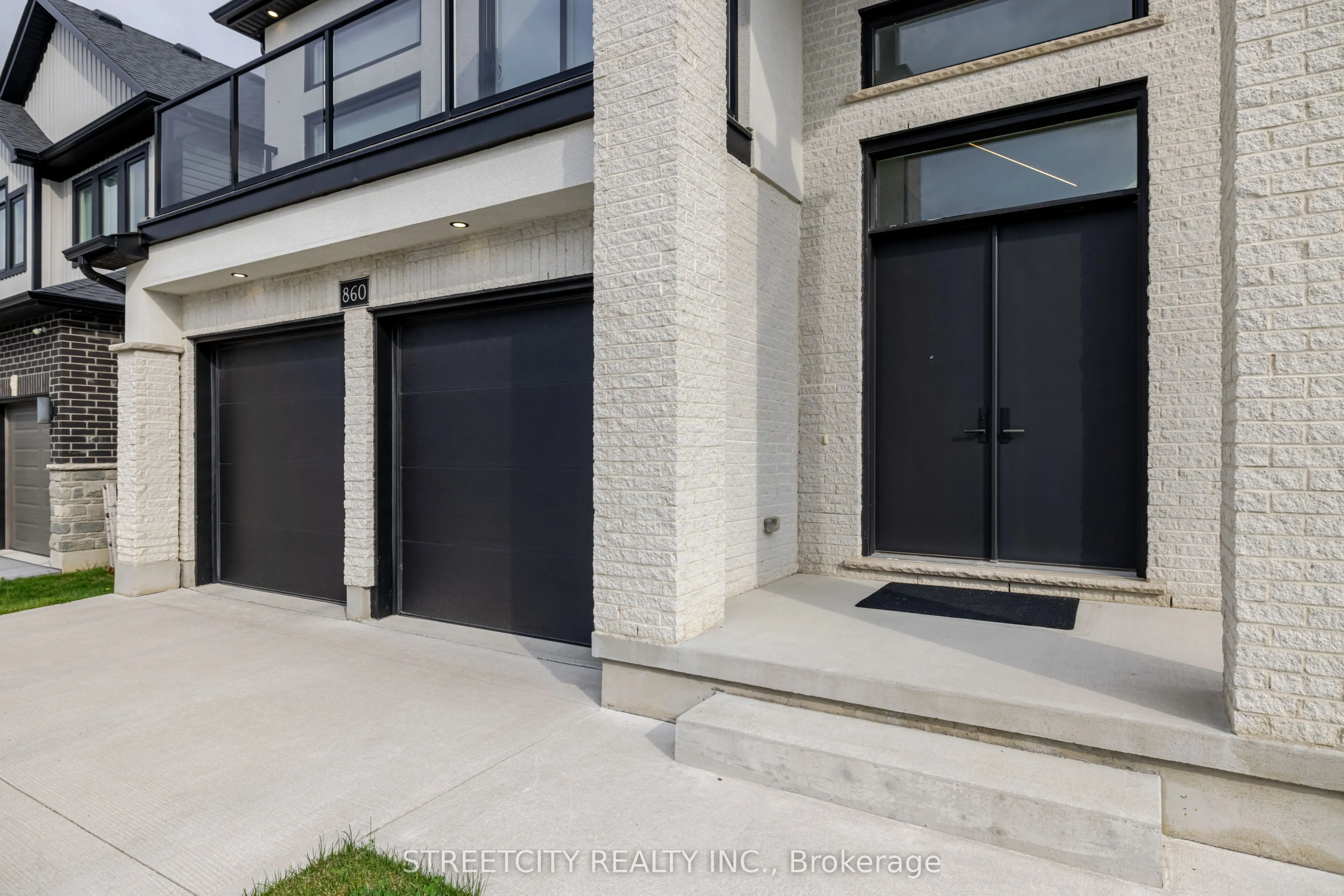 860 Kleinburg Drive