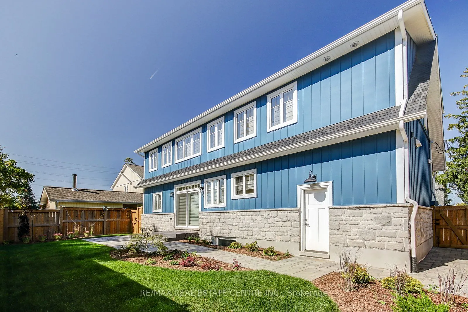 123 Gzowski Street