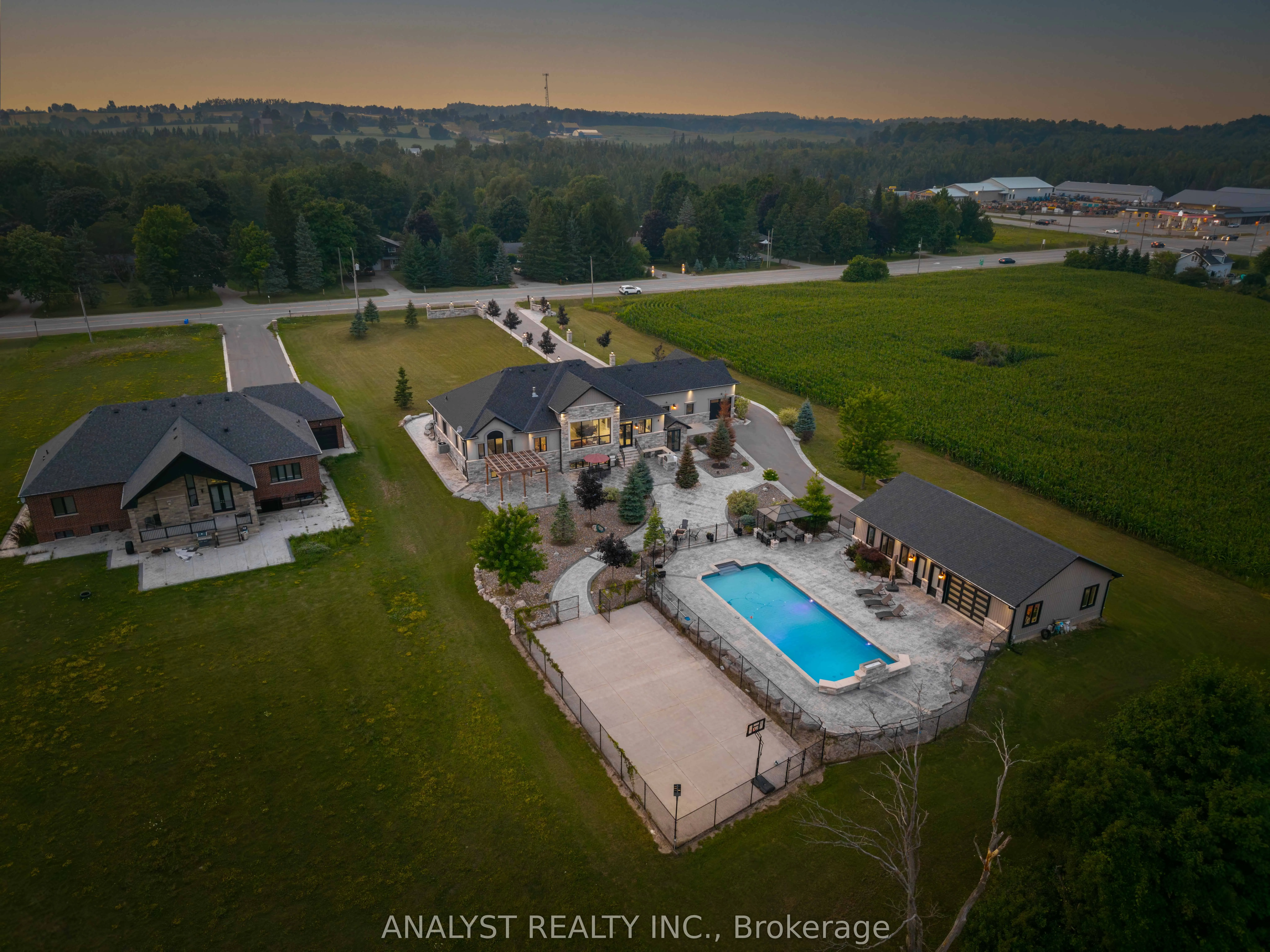 9383 Wellington Road 124