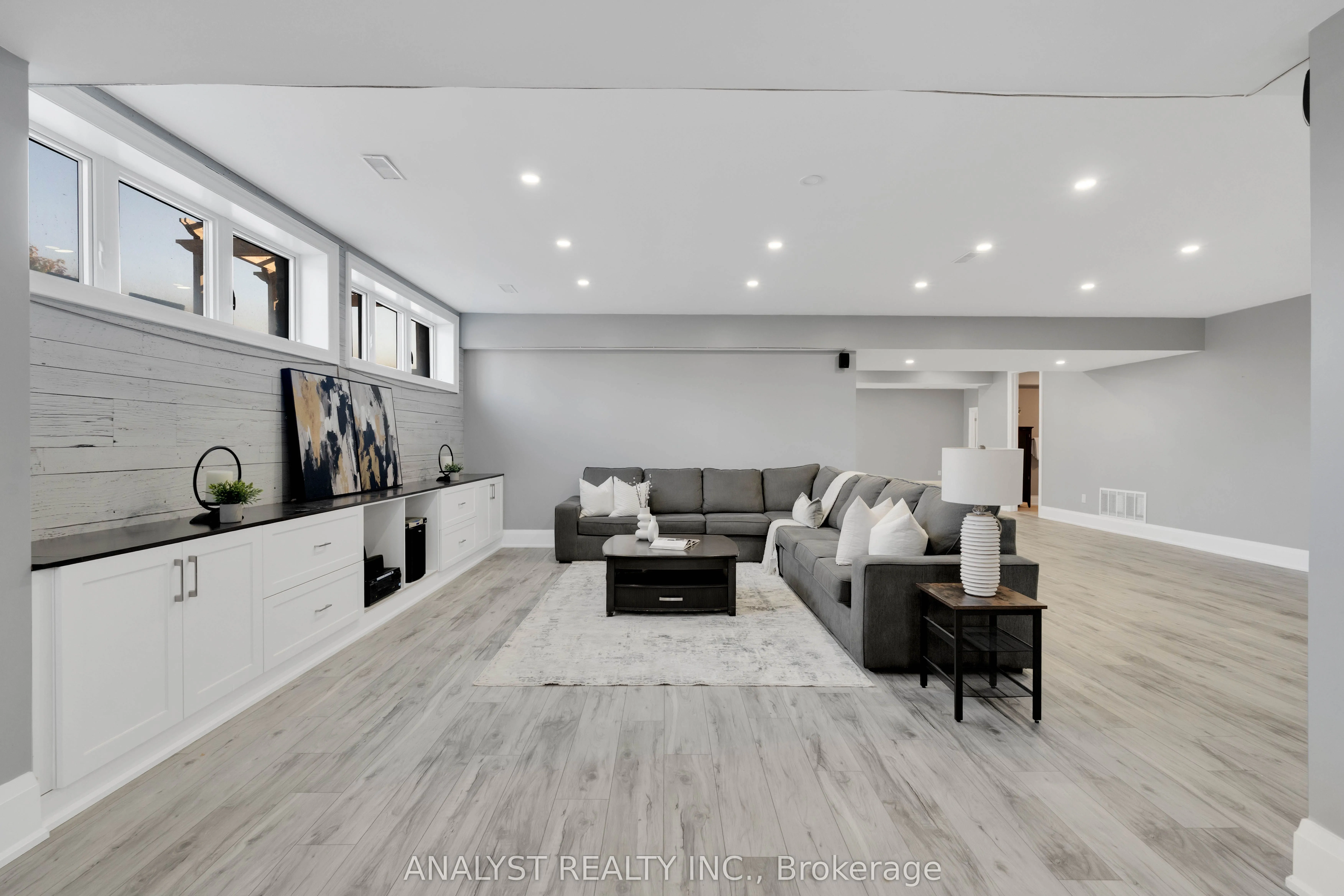 9383 Wellington Road 124