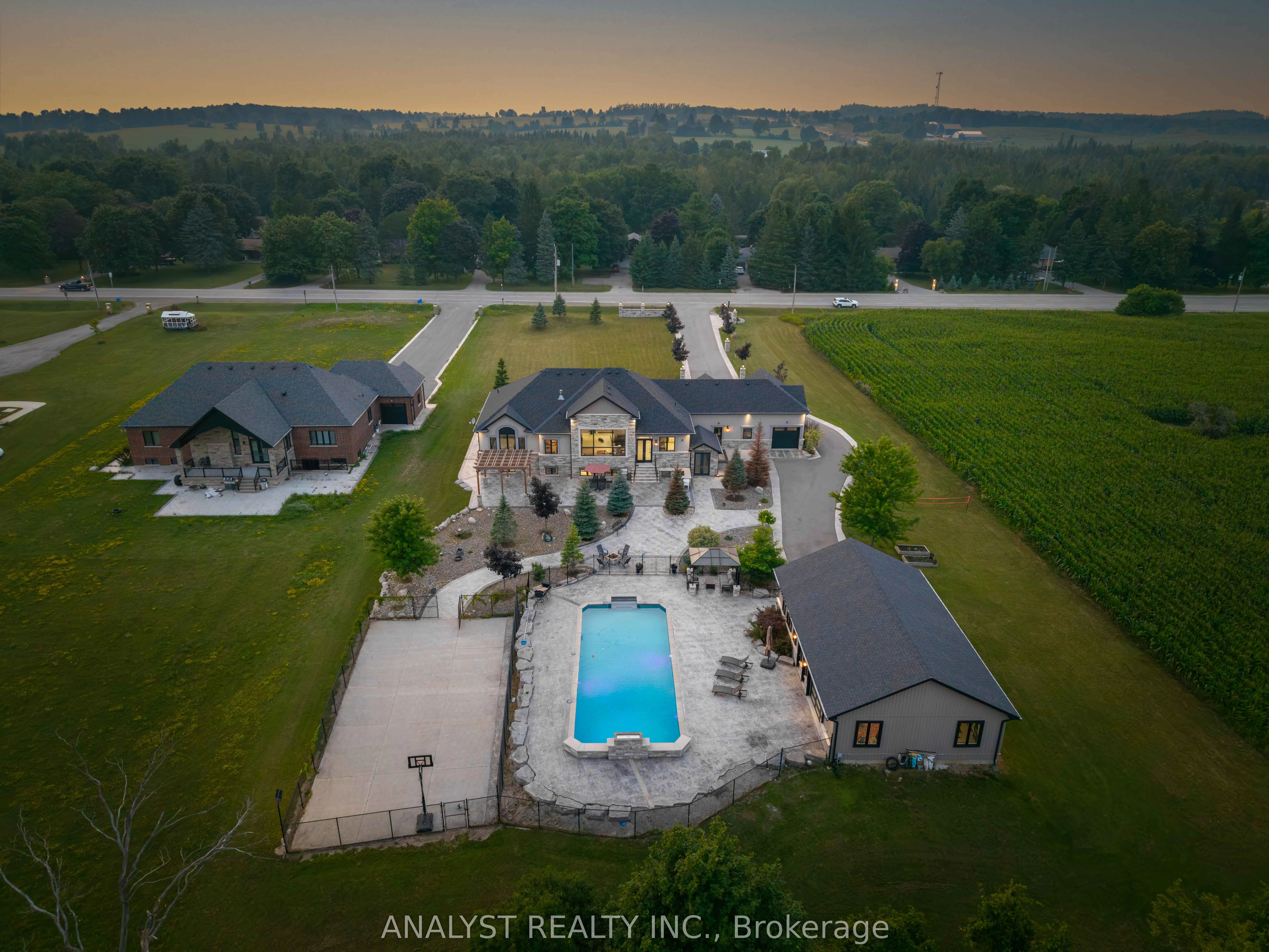9383 Wellington Road 124