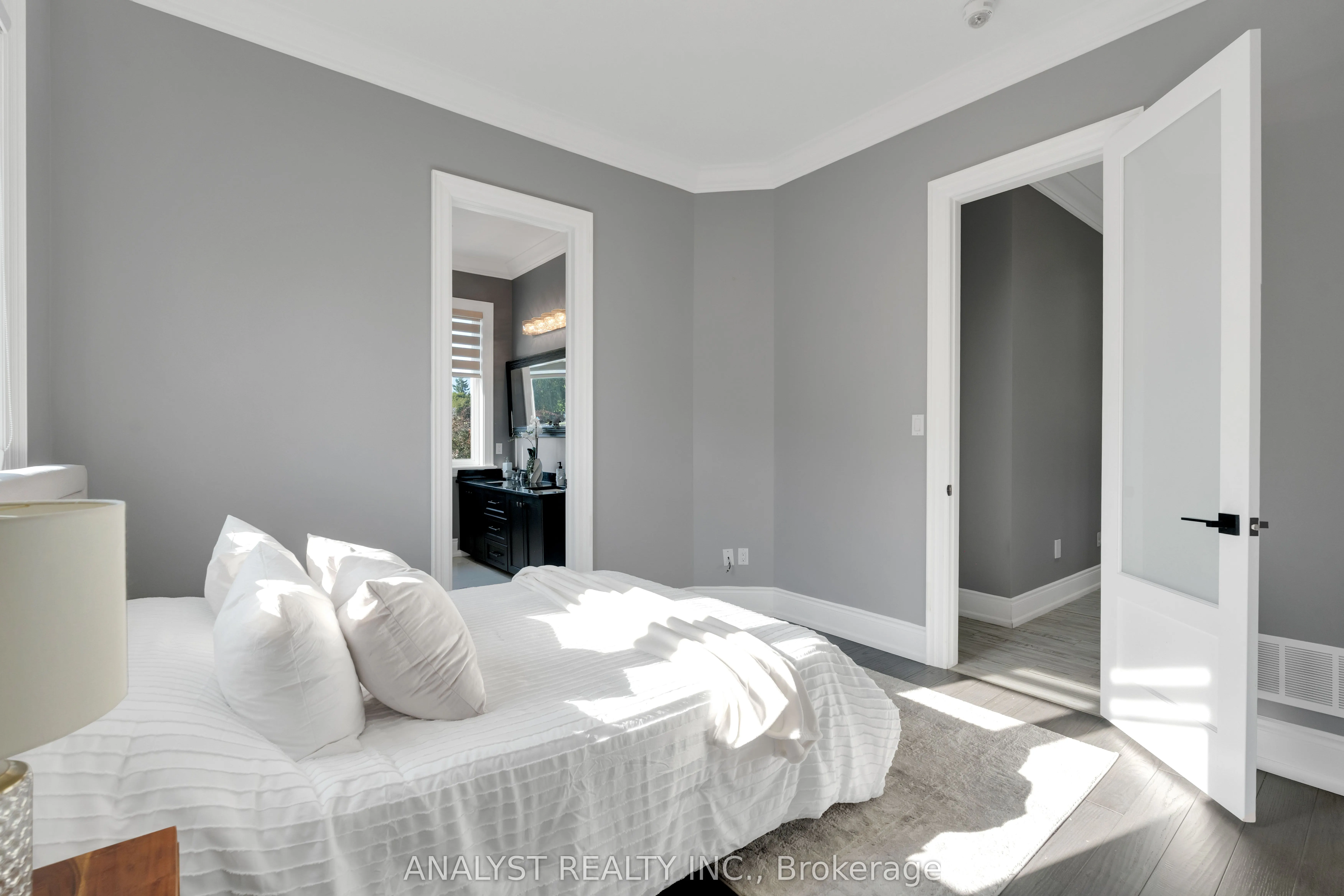 9383 Wellington Road 124