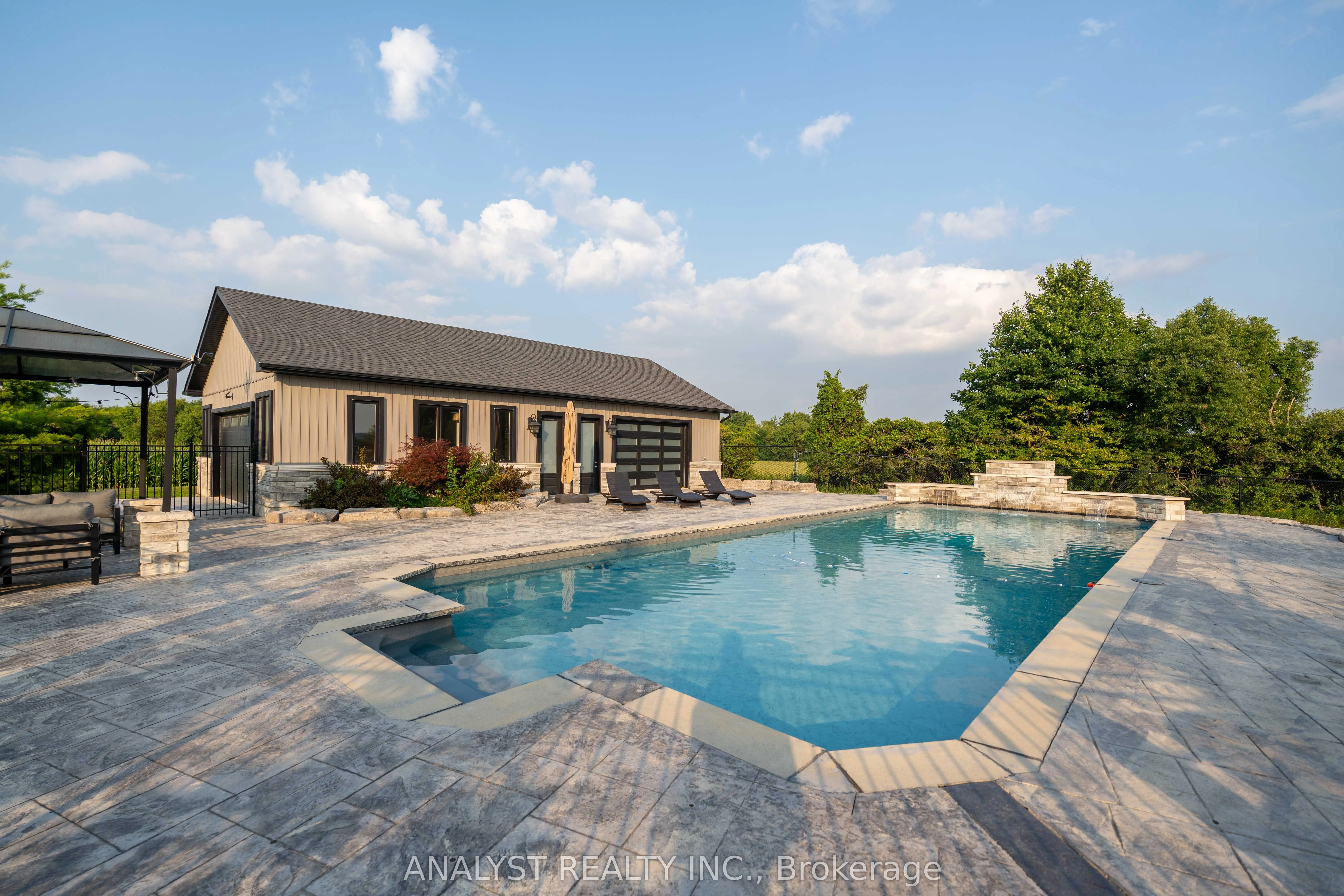 9383 Wellington Road 124
