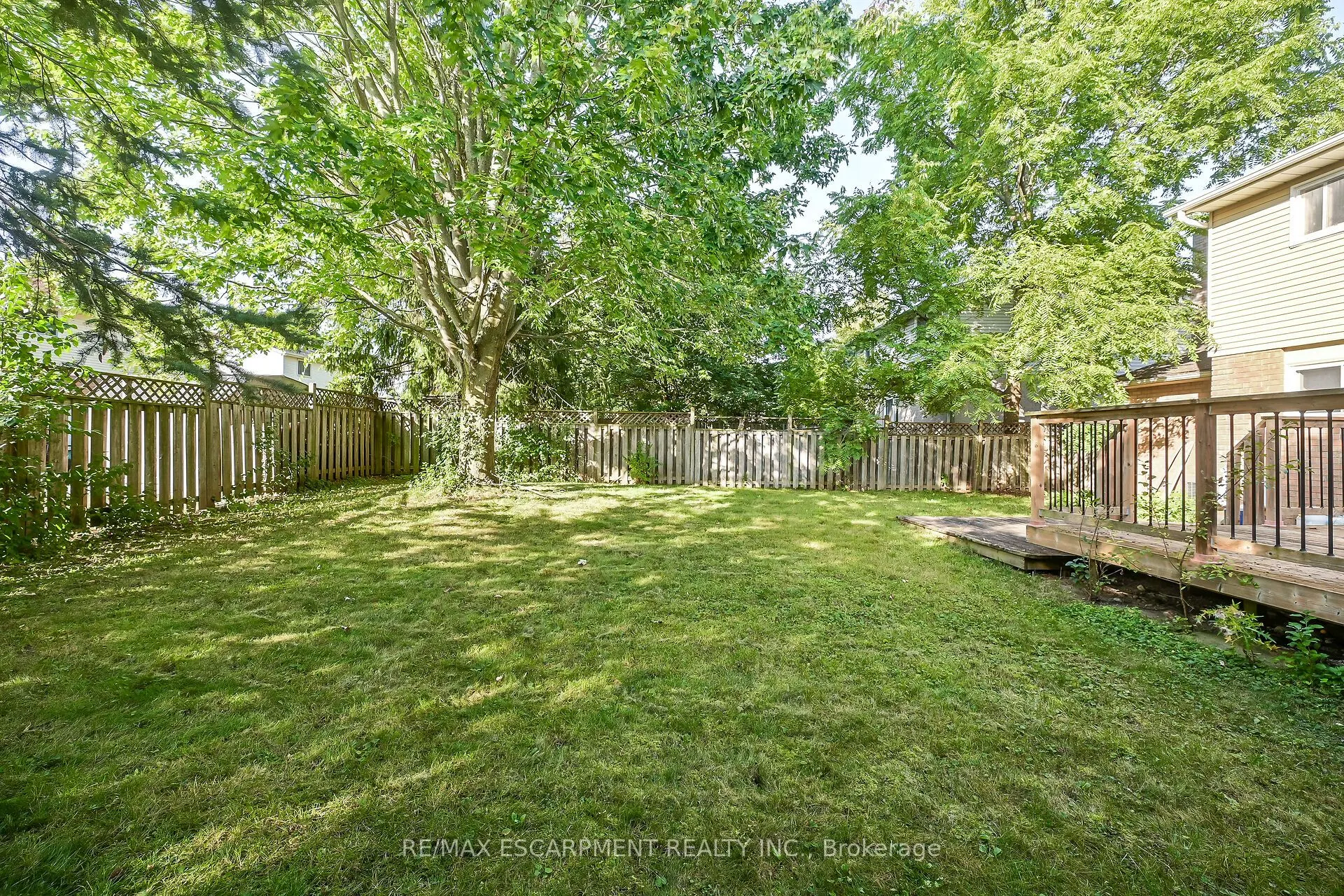 494 Kortright Road W