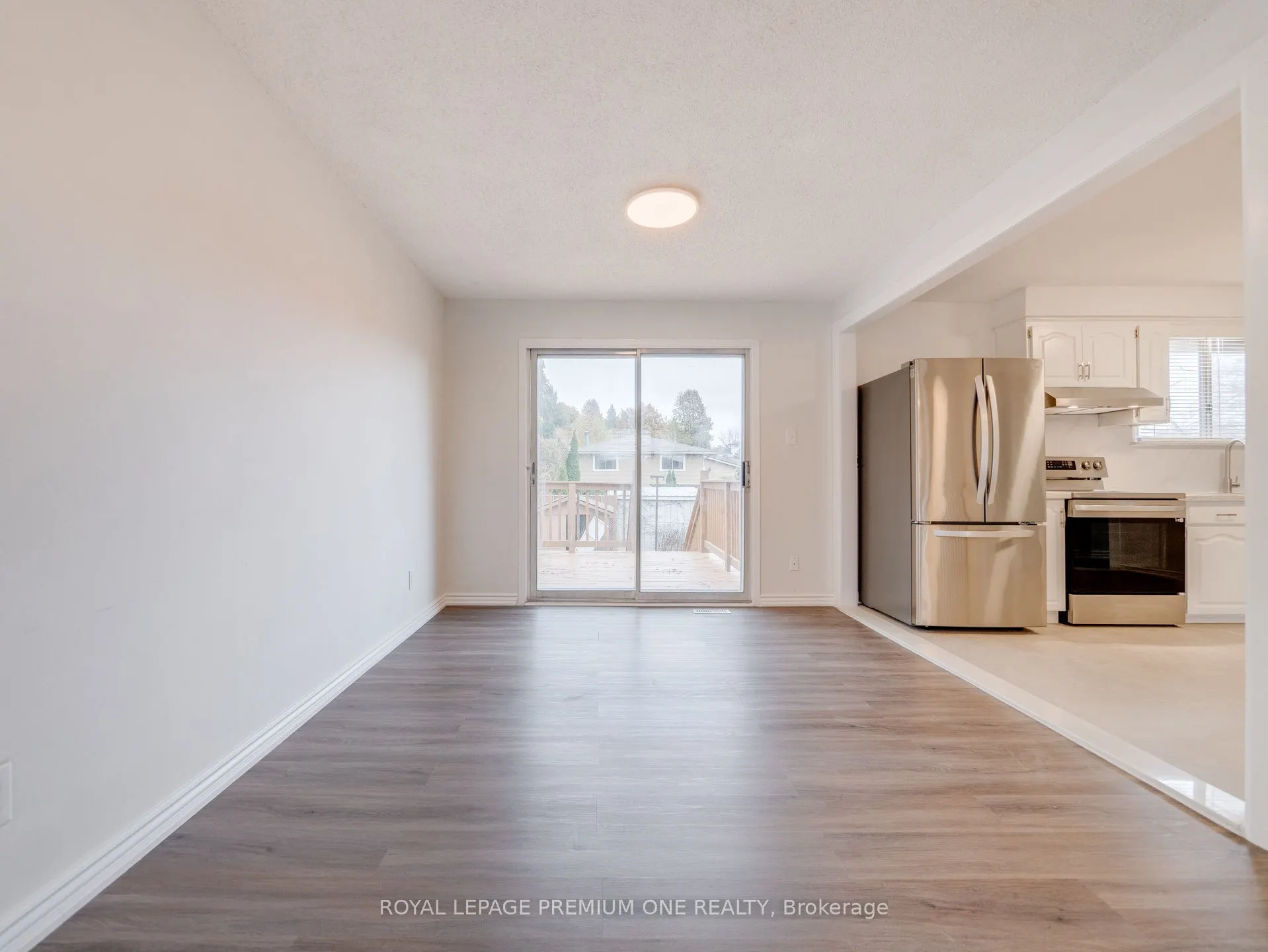 935 Strasburg Road, #MAIN