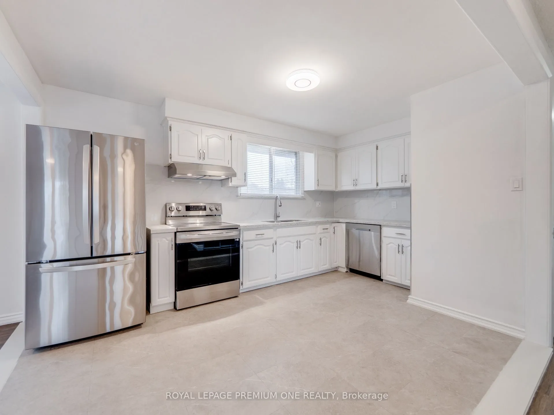 935 Strasburg Road, #MAIN