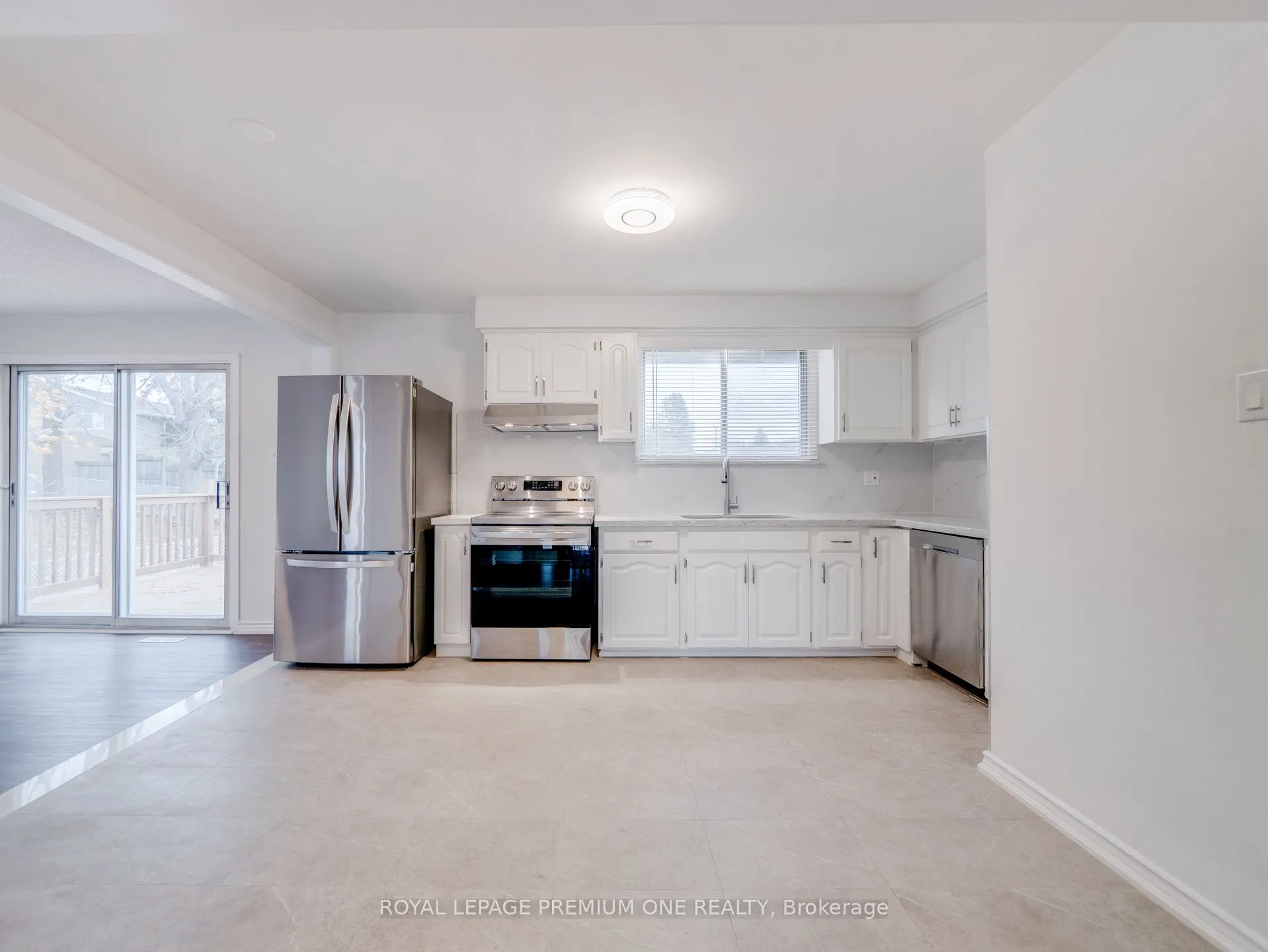 935 Strasburg Road, #MAIN