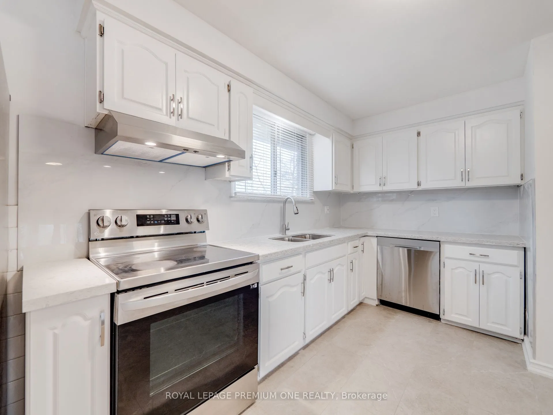 935 Strasburg Road, #MAIN