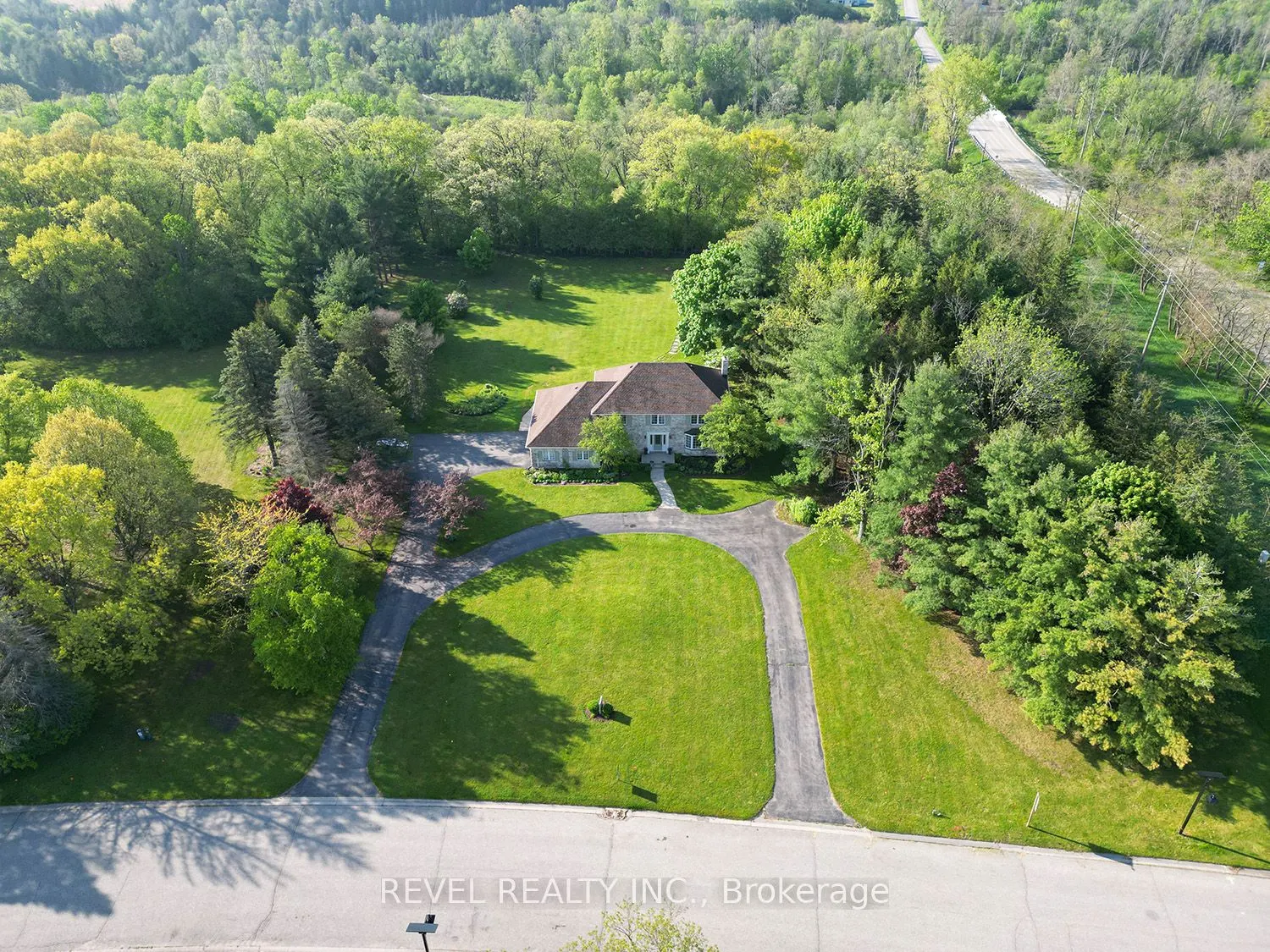 92 Highland Drive