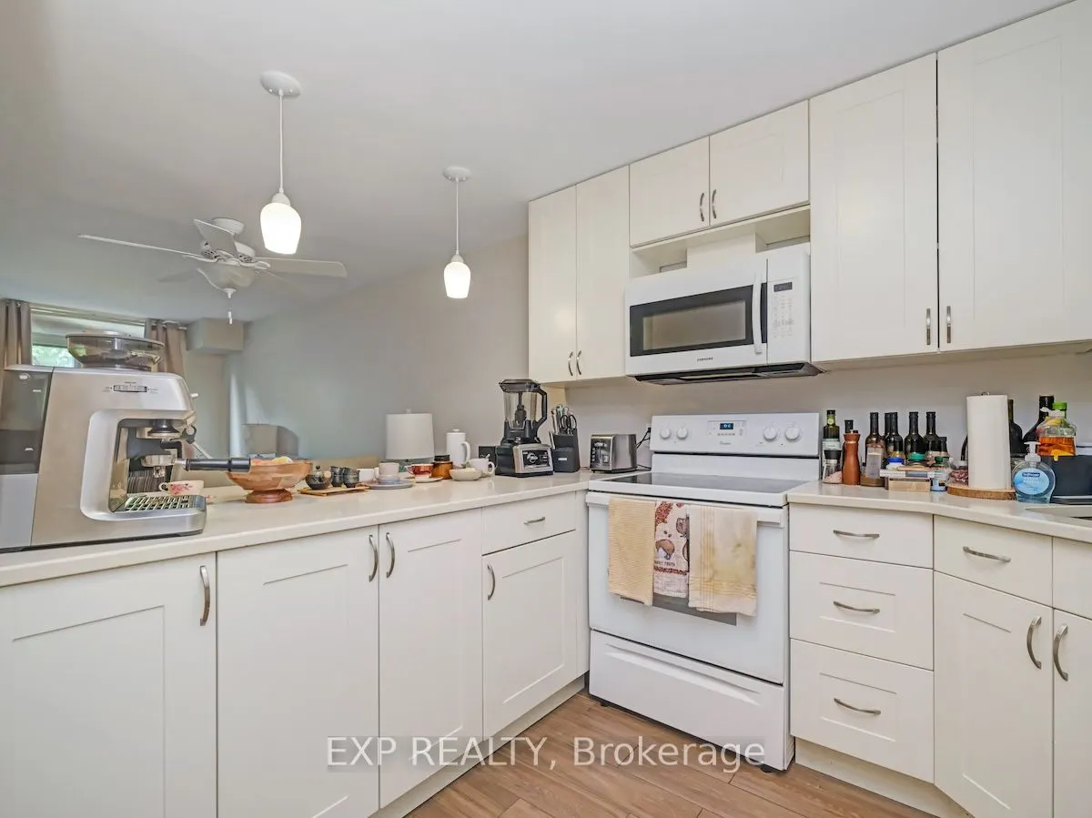 1025 GRENON Avenue, #113