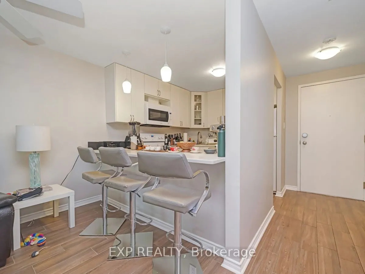 1025 GRENON Avenue, #113