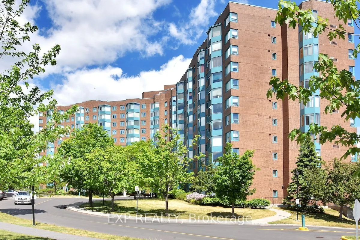 1025 GRENON Avenue, #113